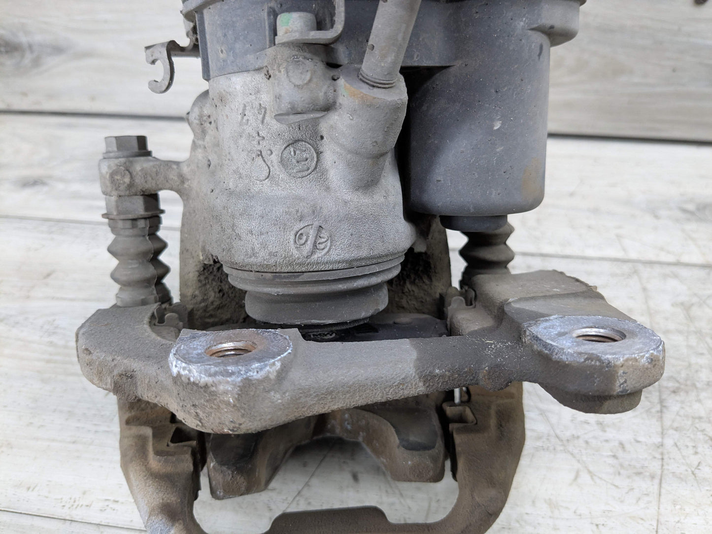 18-24 OEM BMW G01 G02 X3 30i 30iX B46 Rear Left Driver Side Brake Caliper