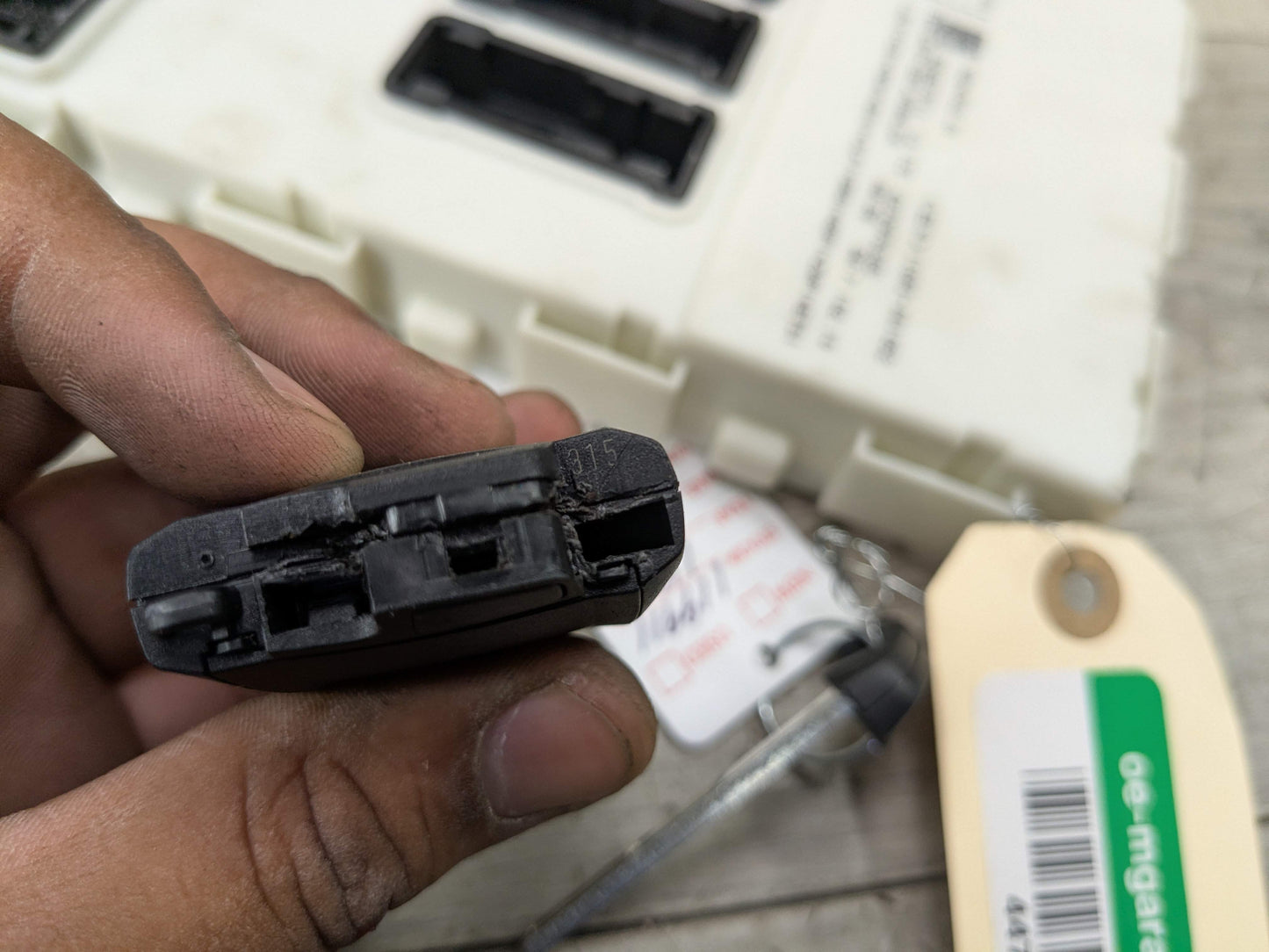 OEM BMW F22 F30 F32 F33 F36 F80 F82 FEM Front Electronic Control Module + Key