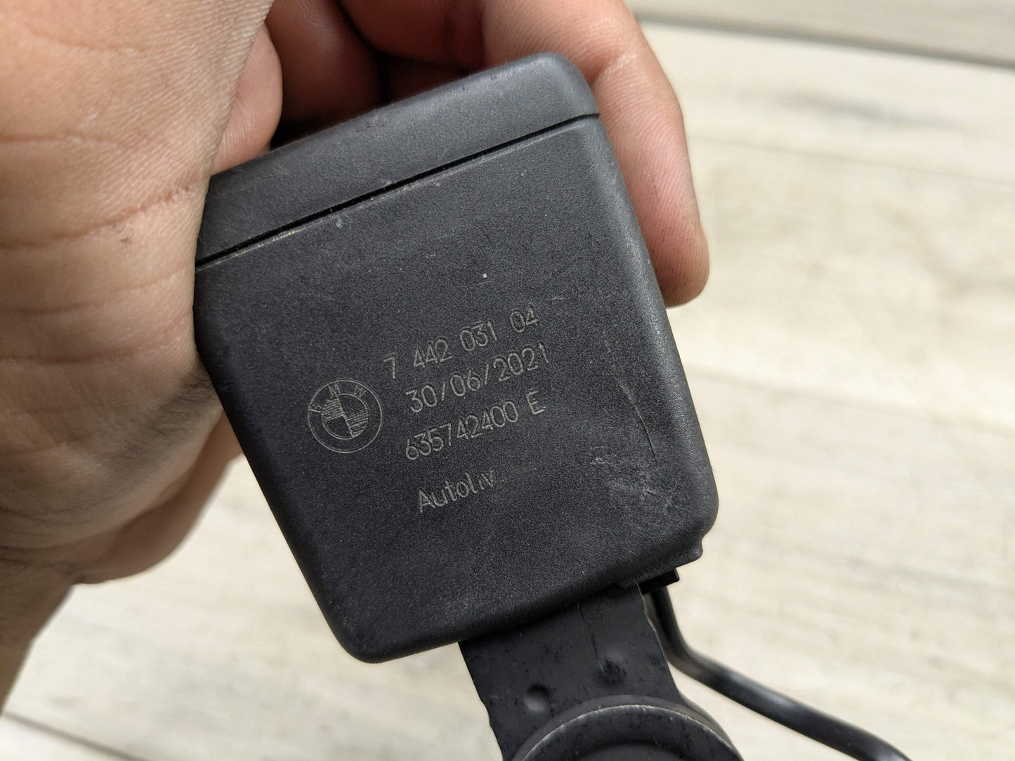 OEM BMW G20 G22 G26 G80 G82 M3 M4 Rear Left Driver Seatbelt Seat Belt Buckle