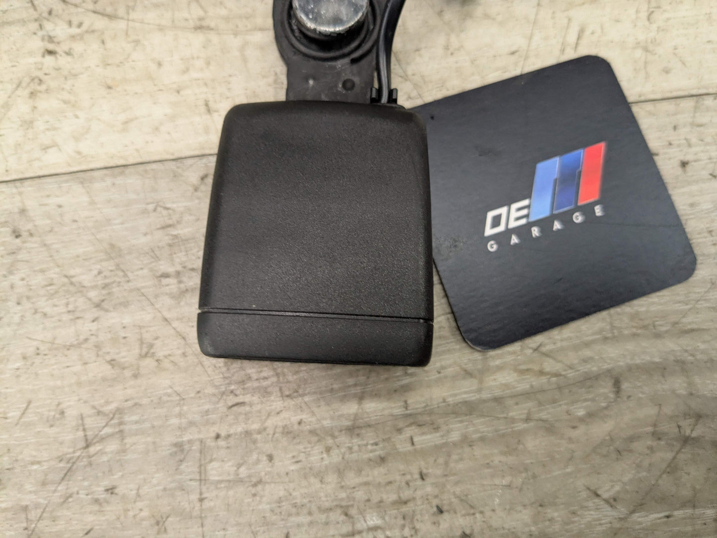 OEM BMW G20 G22 G26 G80 G82 M3 M4 Rear Left Driver Seatbelt Seat Belt Buckle