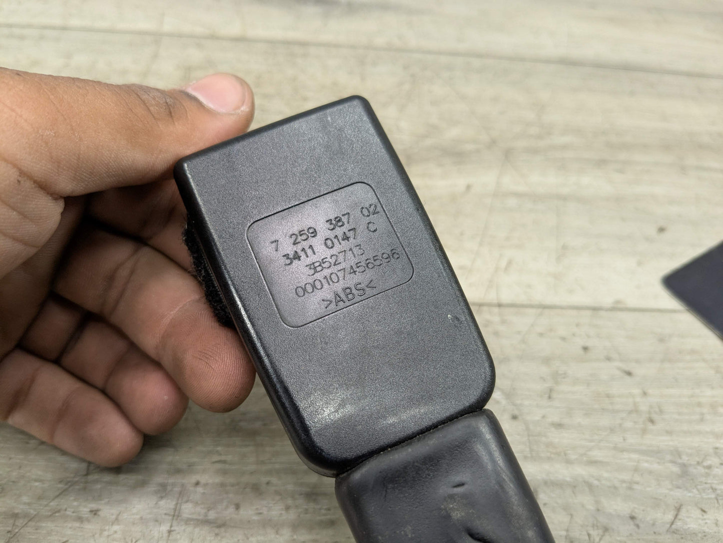 OEM BMW F30 F32 F36 F80 F82 F87 M3 Front Left Driver Seat Belt Buckle Tensioner