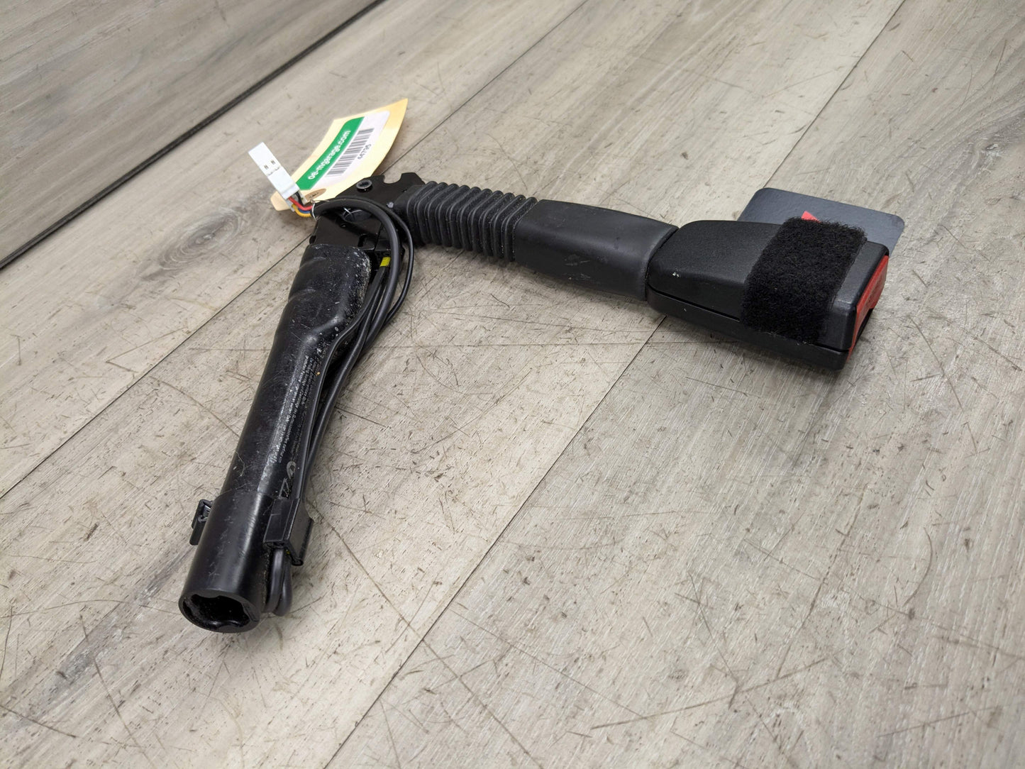 OEM BMW F30 F32 F36 F80 F82 F87 M3 Front Left Driver Seat Belt Buckle Tensioner