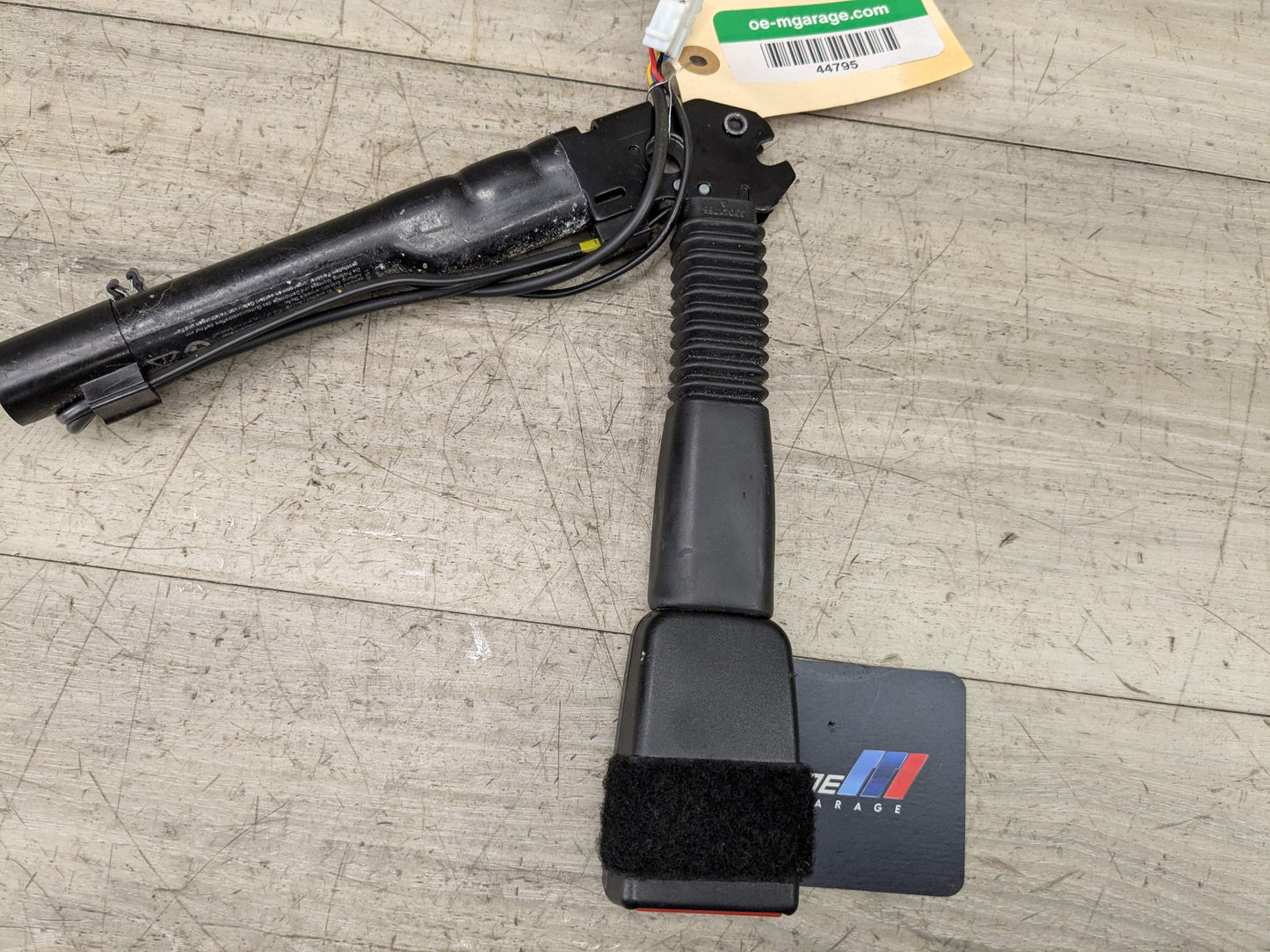 OEM BMW F30 F32 F36 F80 F82 F87 M3 Front Left Driver Seat Belt Buckle Tensioner