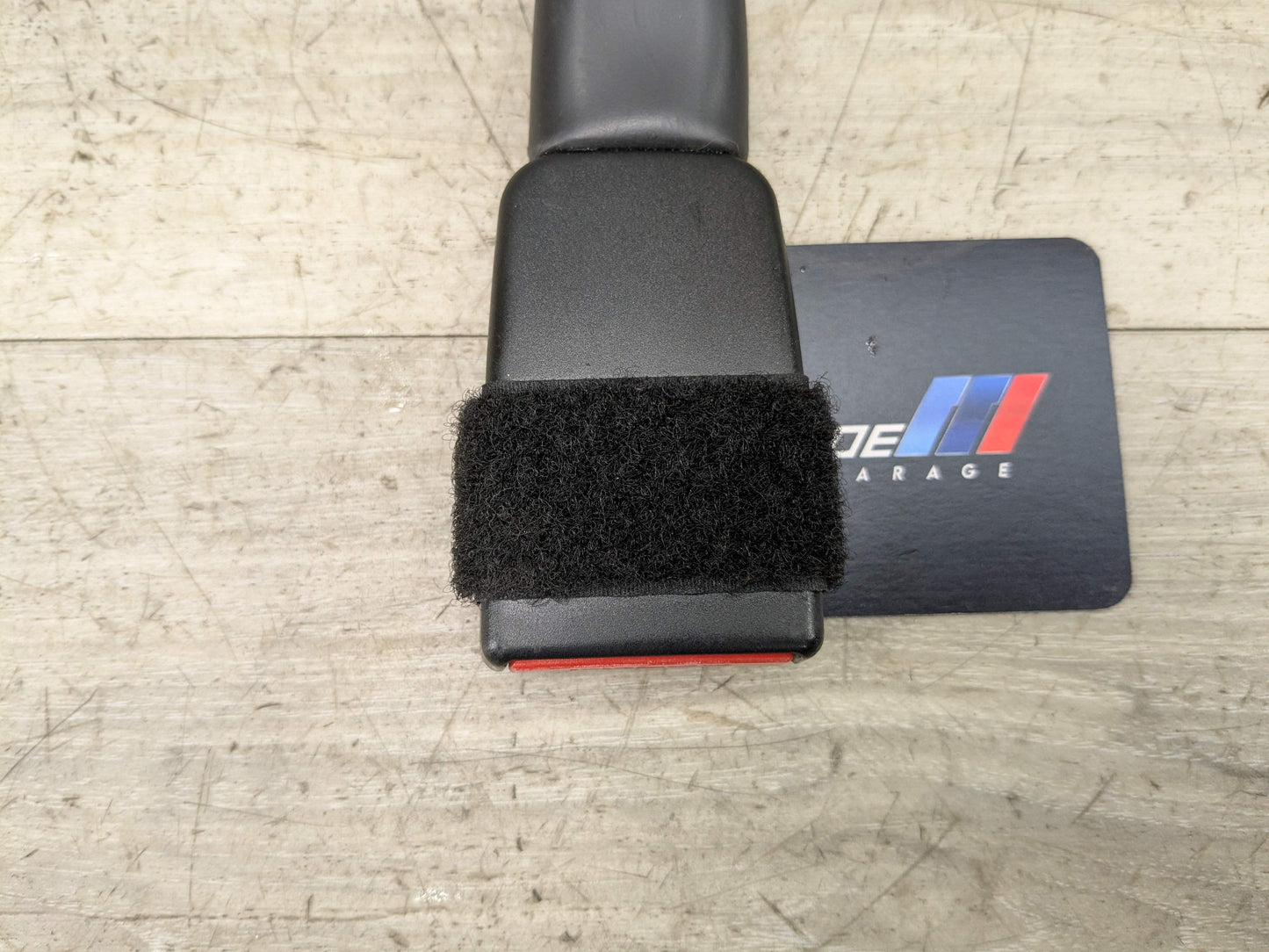 OEM BMW F30 F32 F36 F80 F82 F87 Front Right Passenger Seat Belt Buckle Tensioner