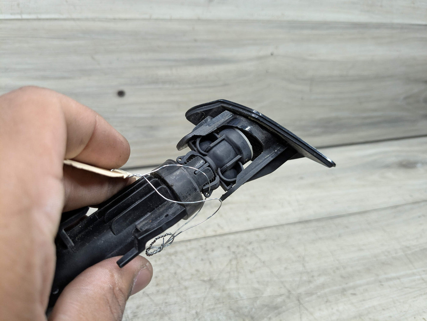 12-18 OEM BMW F30 Front Right Passenger Headlight Washer Spray Nozzle Jet