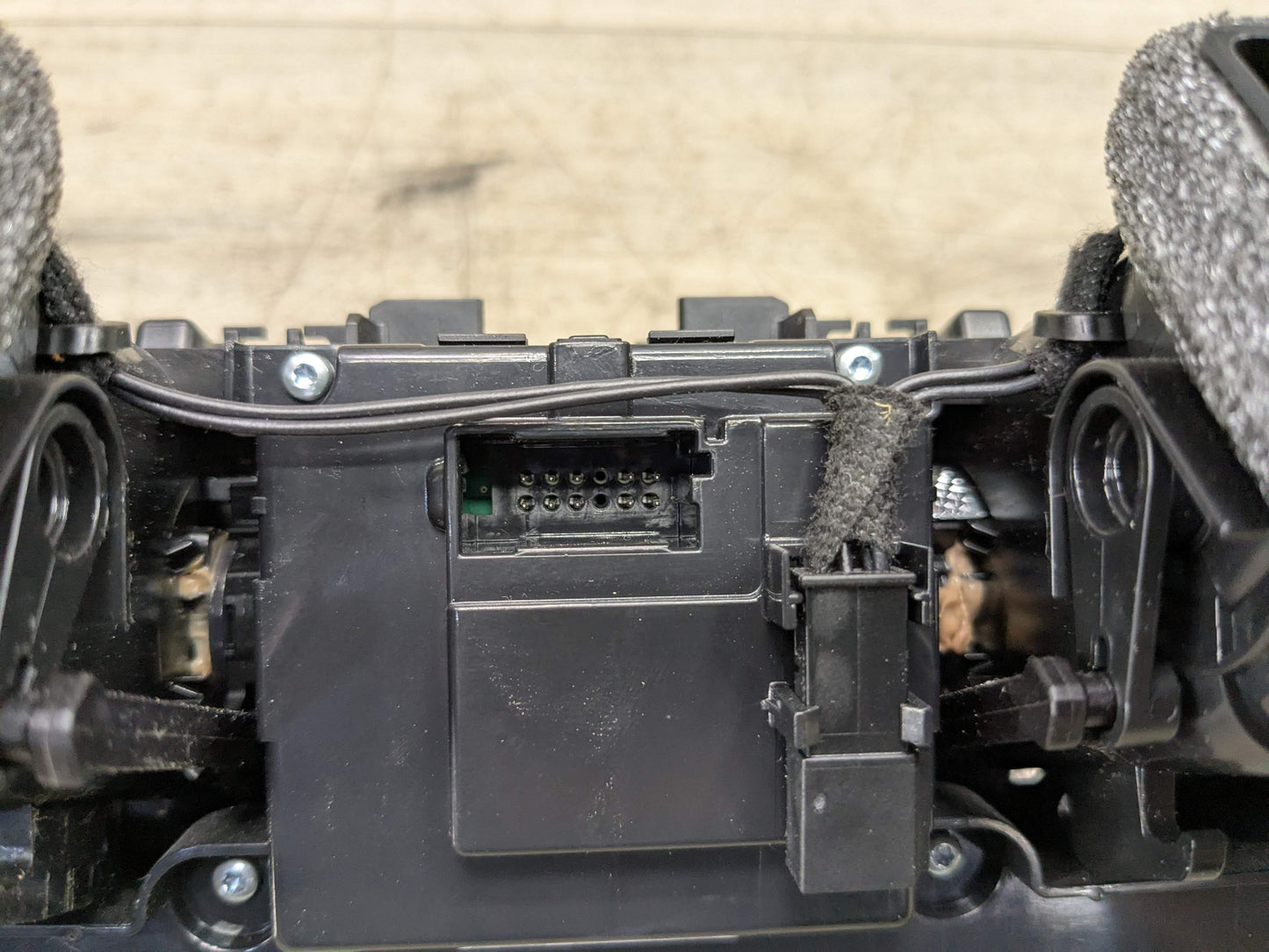 OEM BMW G01 G20 G22 G23 G26 G80 G82 AC Vent Heater Climate Control Switch Panel