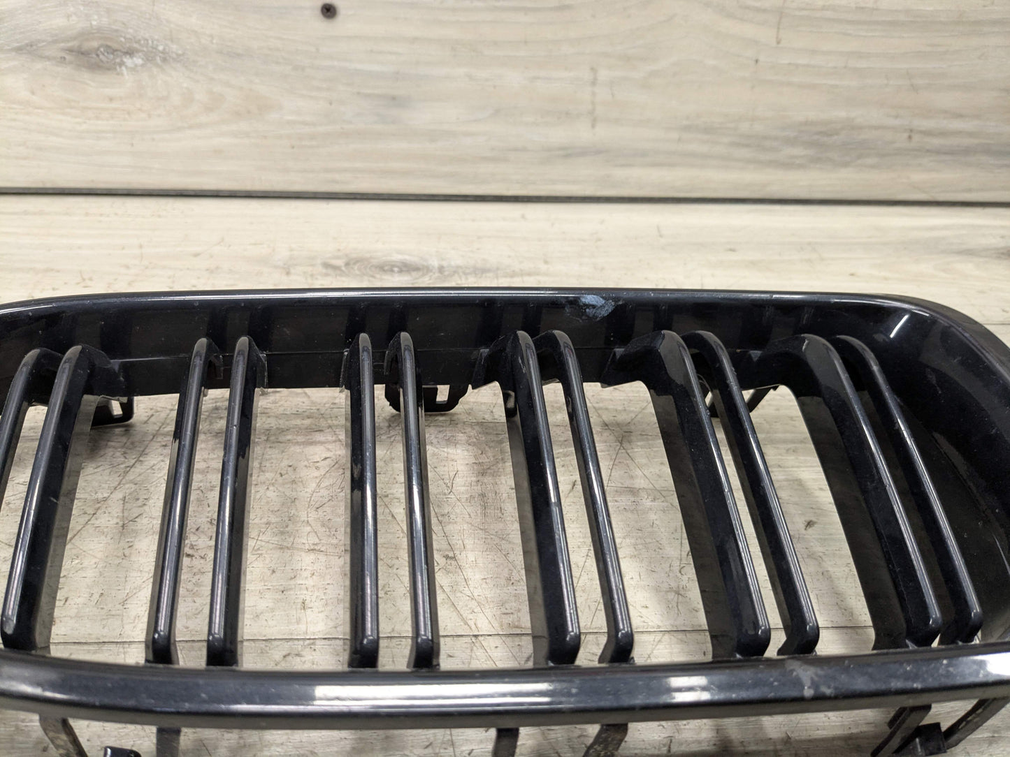 *AFT BMW F30 F31 320 328 Front Right Passenger Upper Bumper Kidney Grille Black