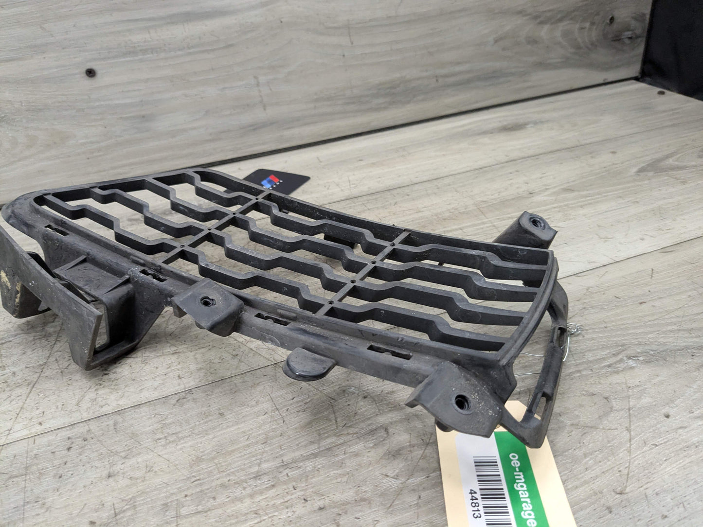 *12-18 OEM BMW F30 328 335 340 Front Right Passenger Bumper Lower Grille Black