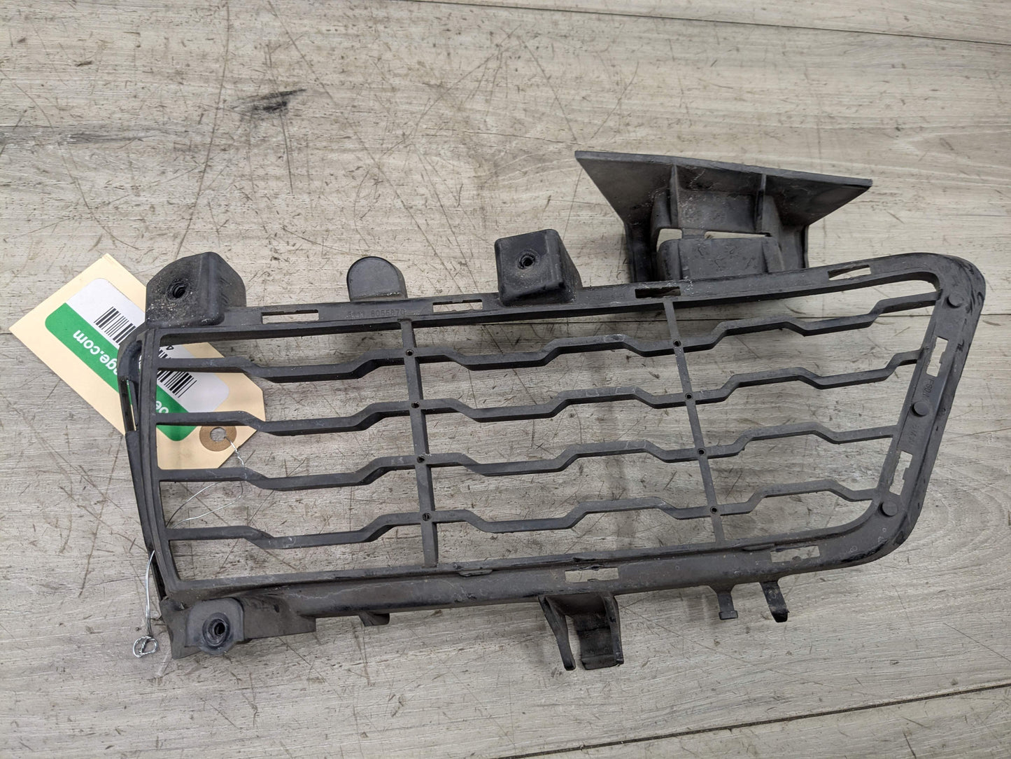 *12-18 OEM BMW F30 328 335 340 Front Right Passenger Bumper Lower Grille Black