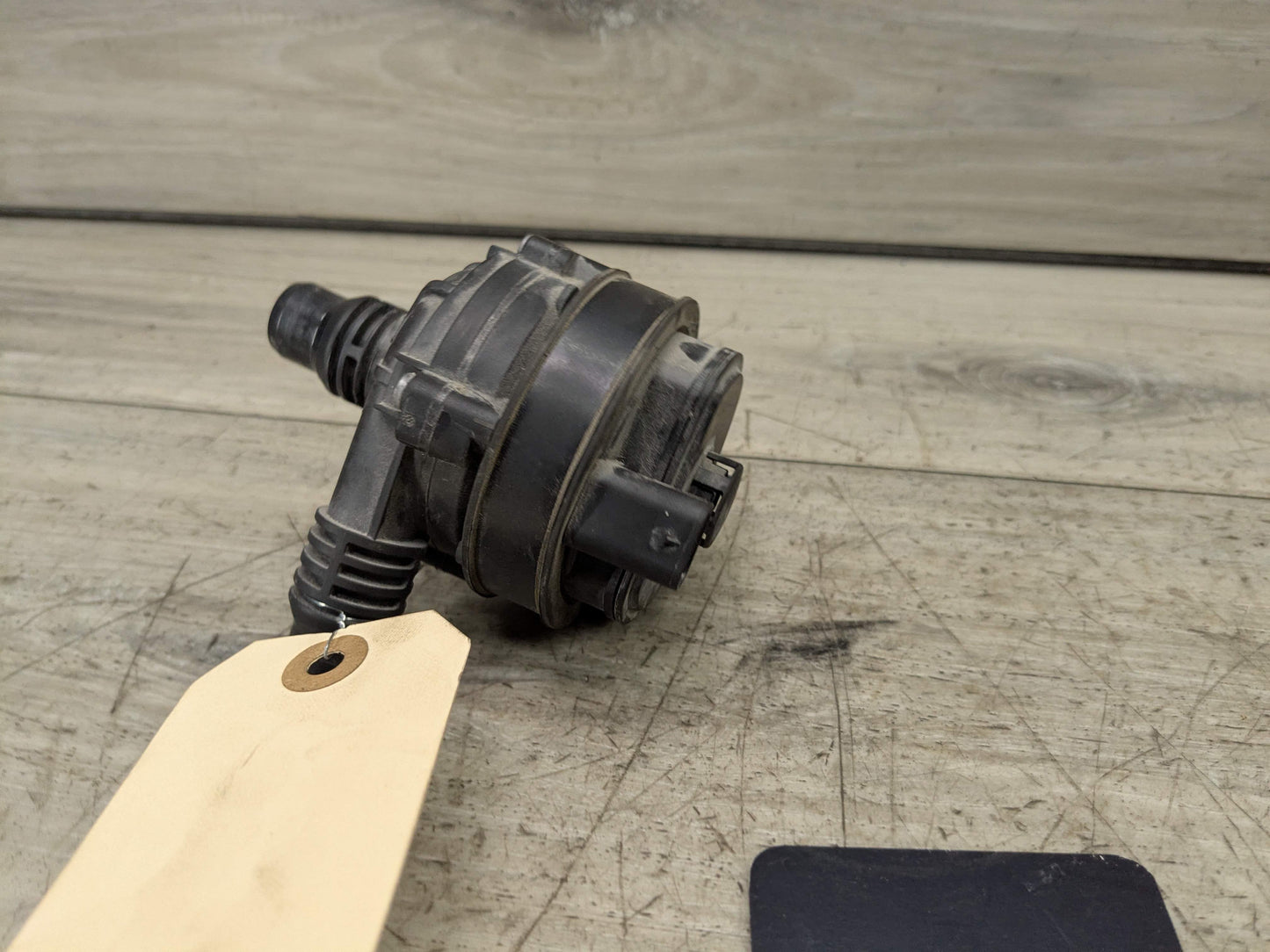 *OEM BMW G01 G05 G20 G22 G30 G42 G80 G82 G83 M3 M4 Engine Auxiliary Water Pump