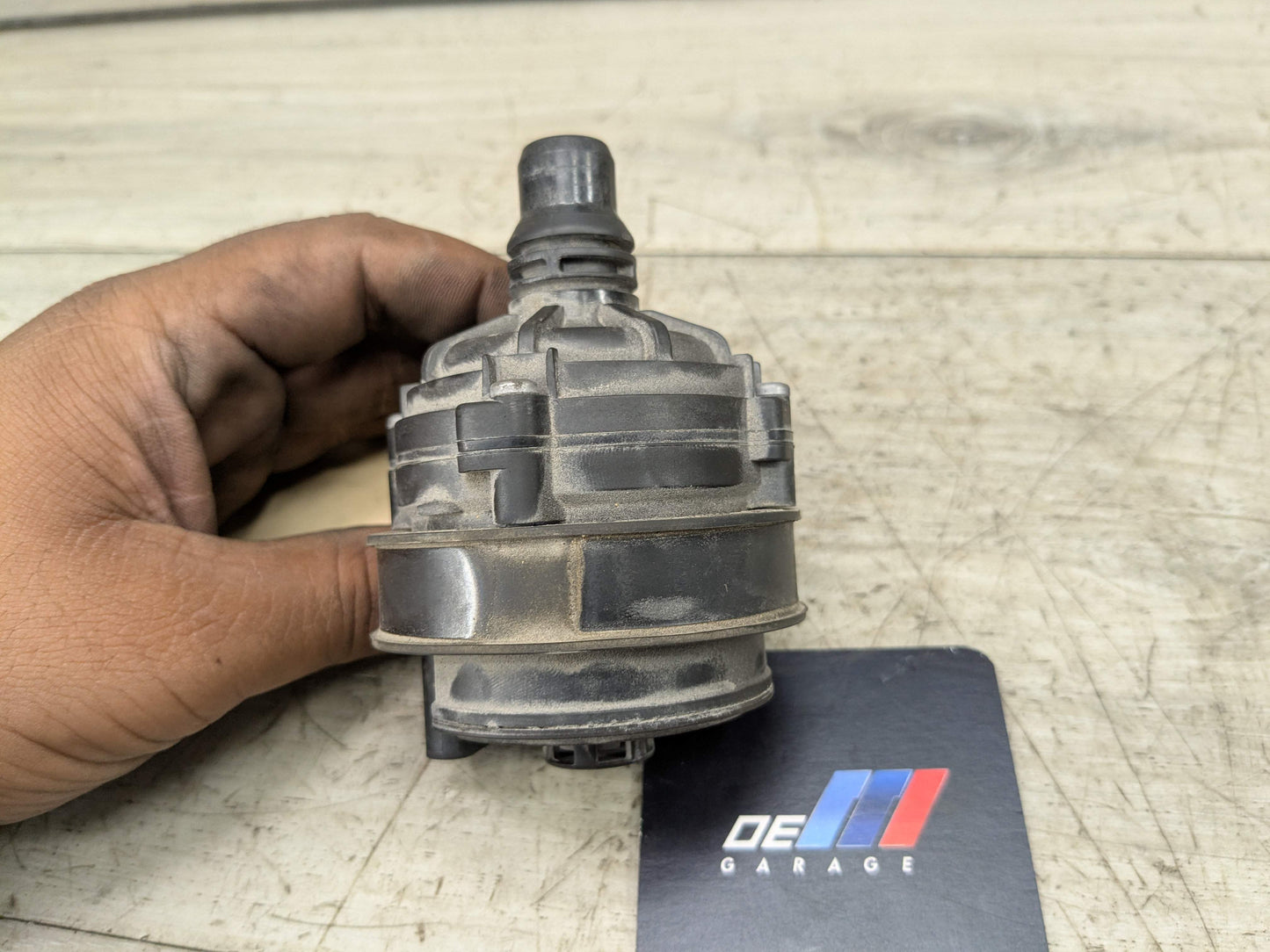 *OEM BMW G01 G05 G20 G22 G30 G42 G80 G82 G83 M3 M4 Engine Auxiliary Water Pump