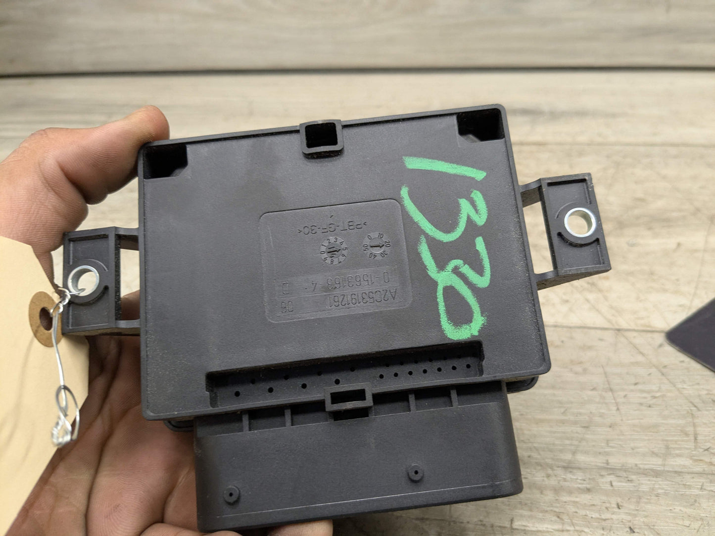 11-18 OEM BMW F10 F12 F13 F06 Electric Parking Park Brake Control Module EMF