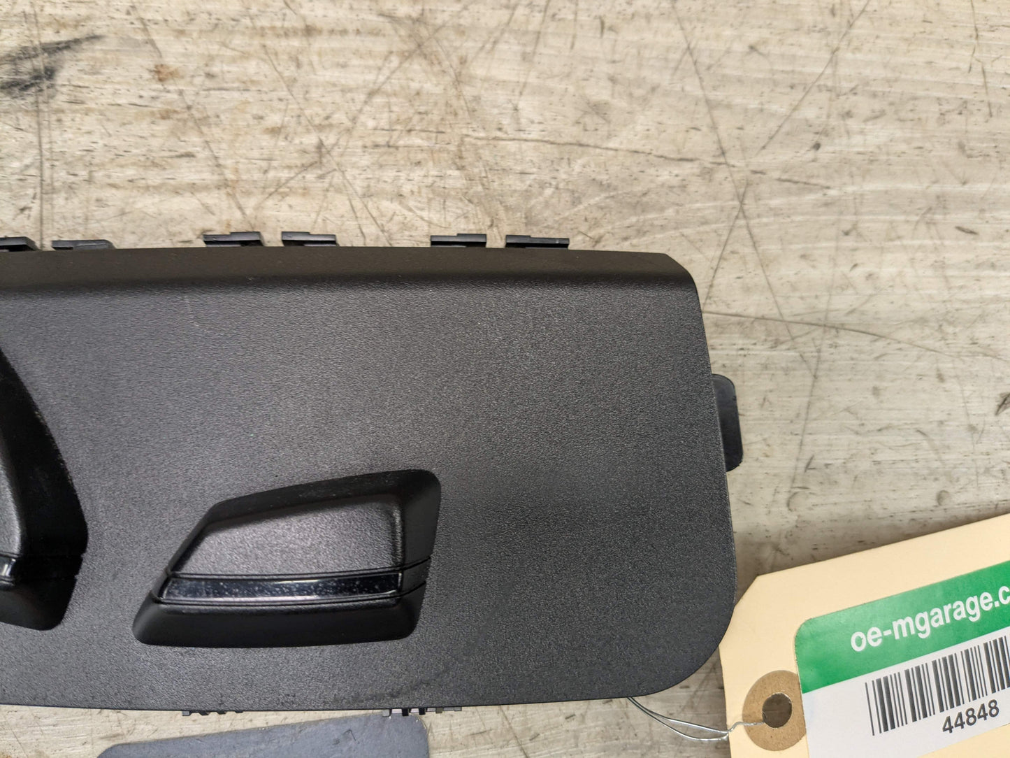 OEM BMW F30 F36 F25 F39 F48 X1 Front Right Passenger Adjust Seat Control Switch