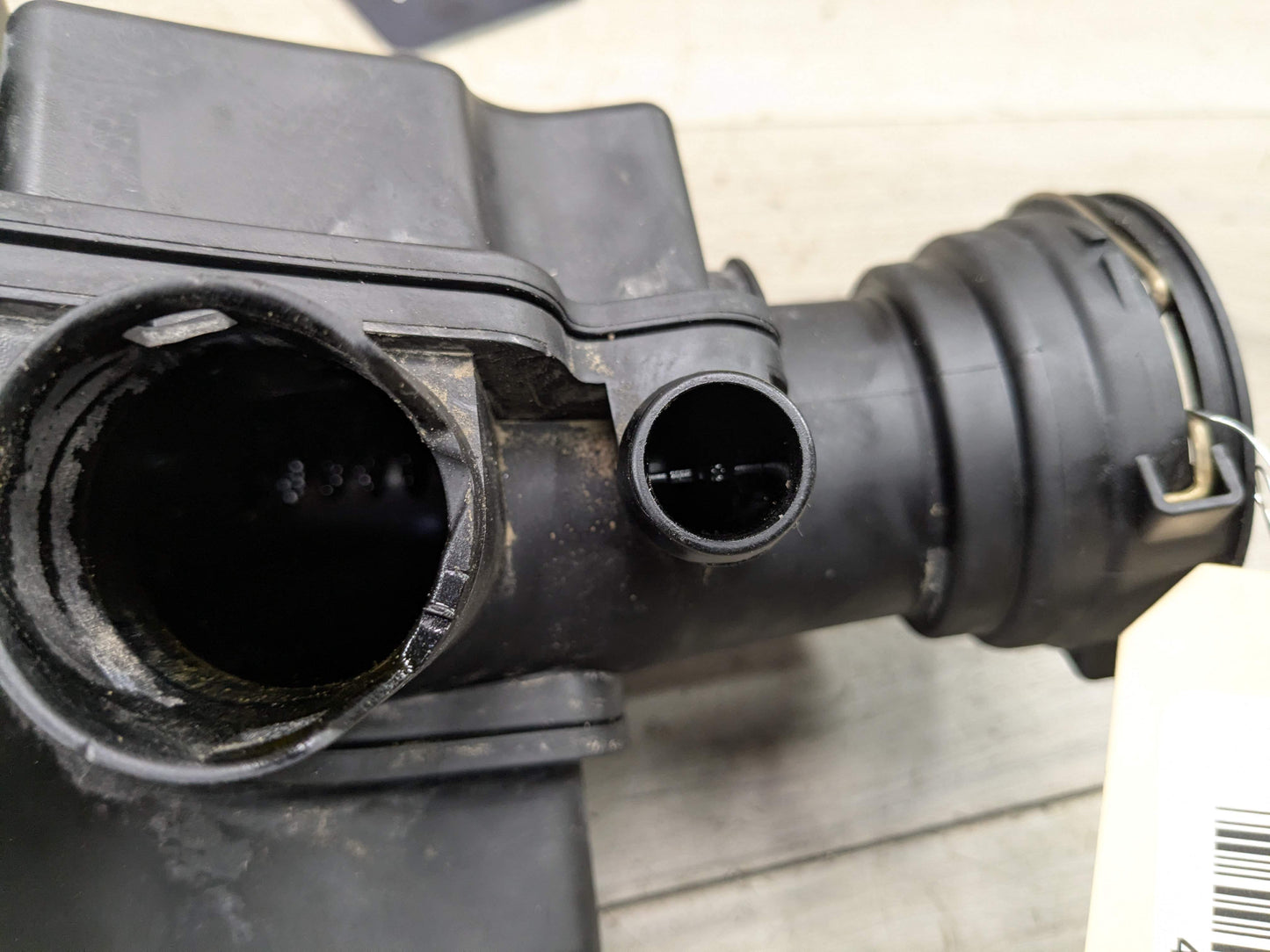 19-24 OEM BMW G20 G22 G23 G29 330 430 Z4 Filtered Air Intake Pipe Resonator B46