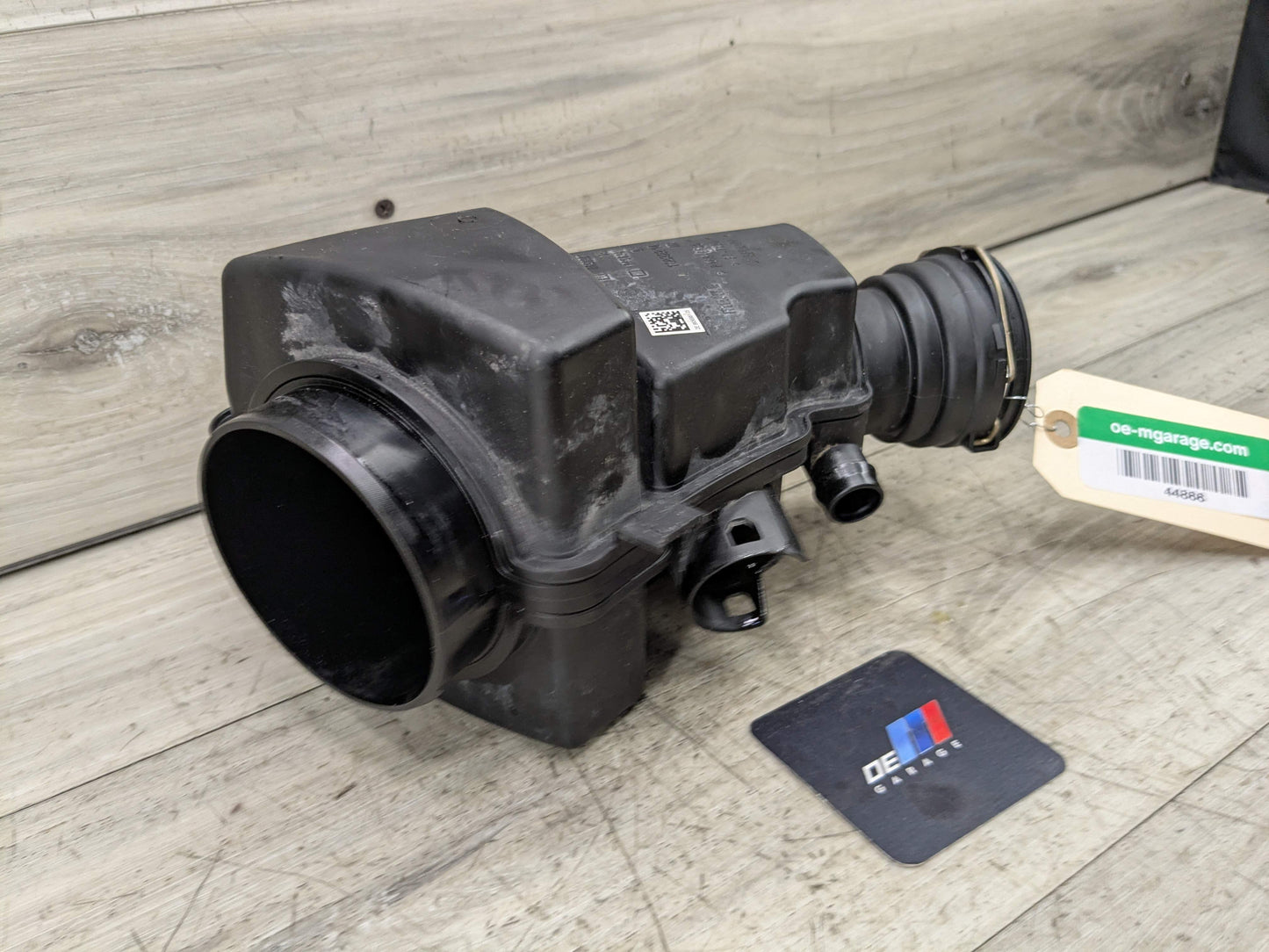 19-24 OEM BMW G20 G22 G23 G29 330 430 Z4 Filtered Air Intake Pipe Resonator B46