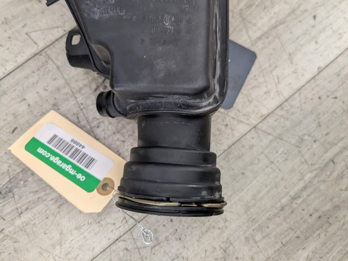 19-24 OEM BMW G20 G22 G23 G29 330 430 Z4 Filtered Air Intake Pipe Resonator B46