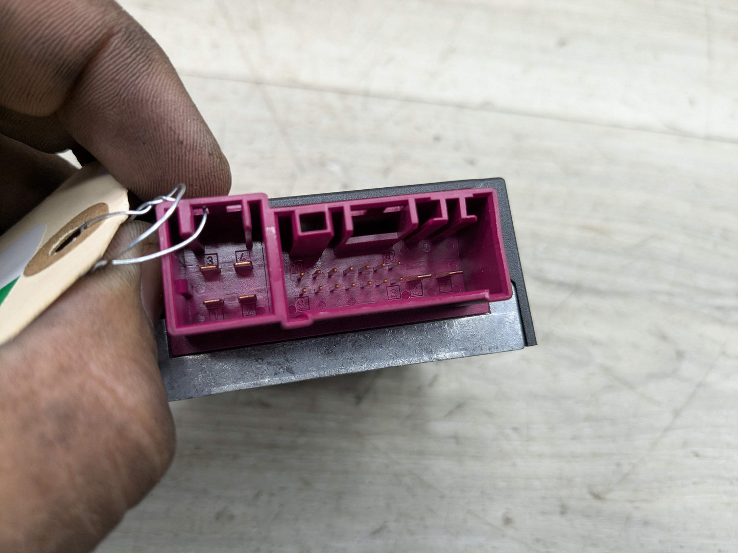 OEM BMW F02 F10 F22 F30 F36 N20 N55 Helbako Fuel Pump Relay Control Module EKPM3