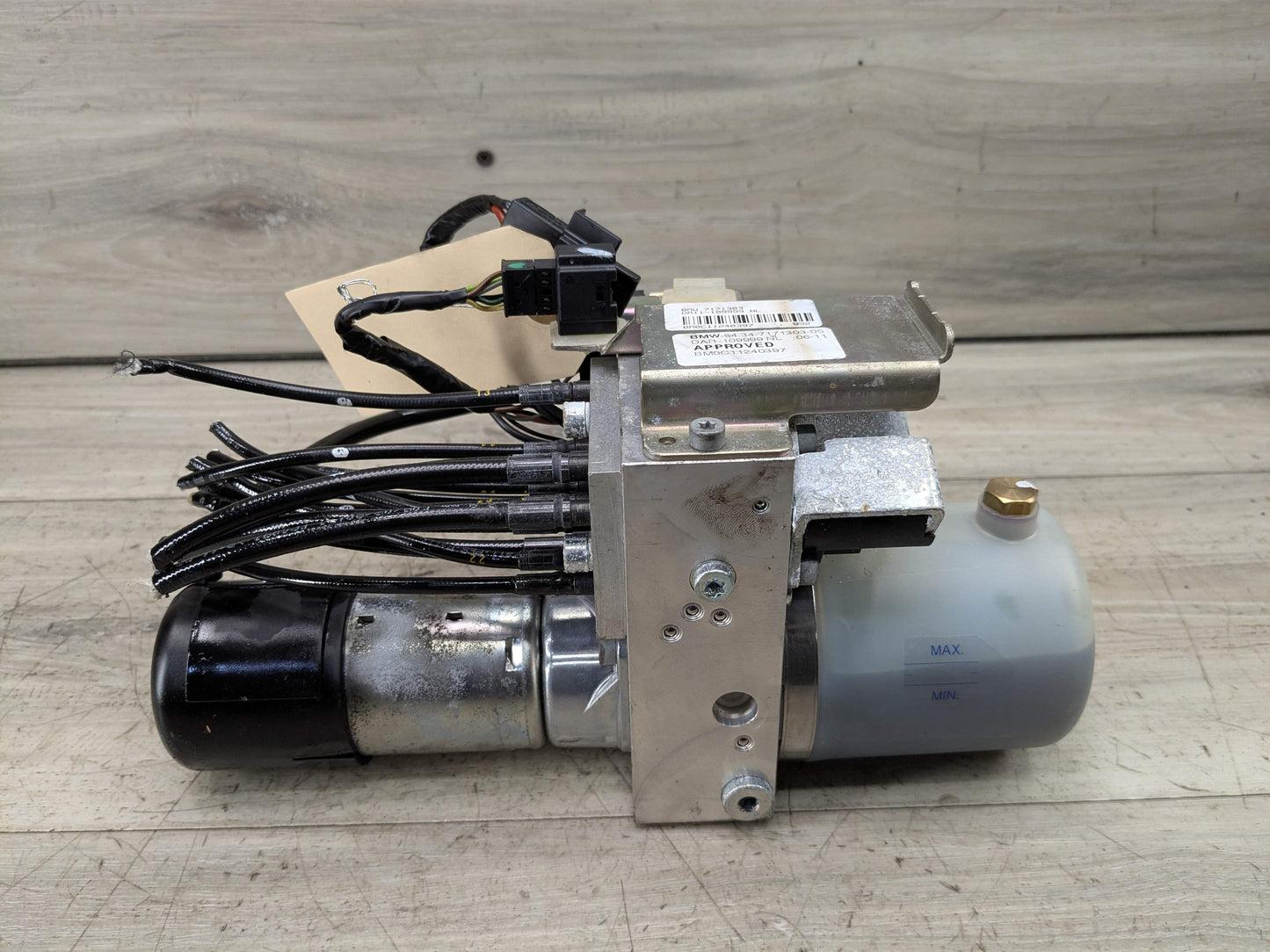 08-13 OEM BMW E88 128 135 Convertible Hardtop Roof Pump Hydraulic Motor Unit