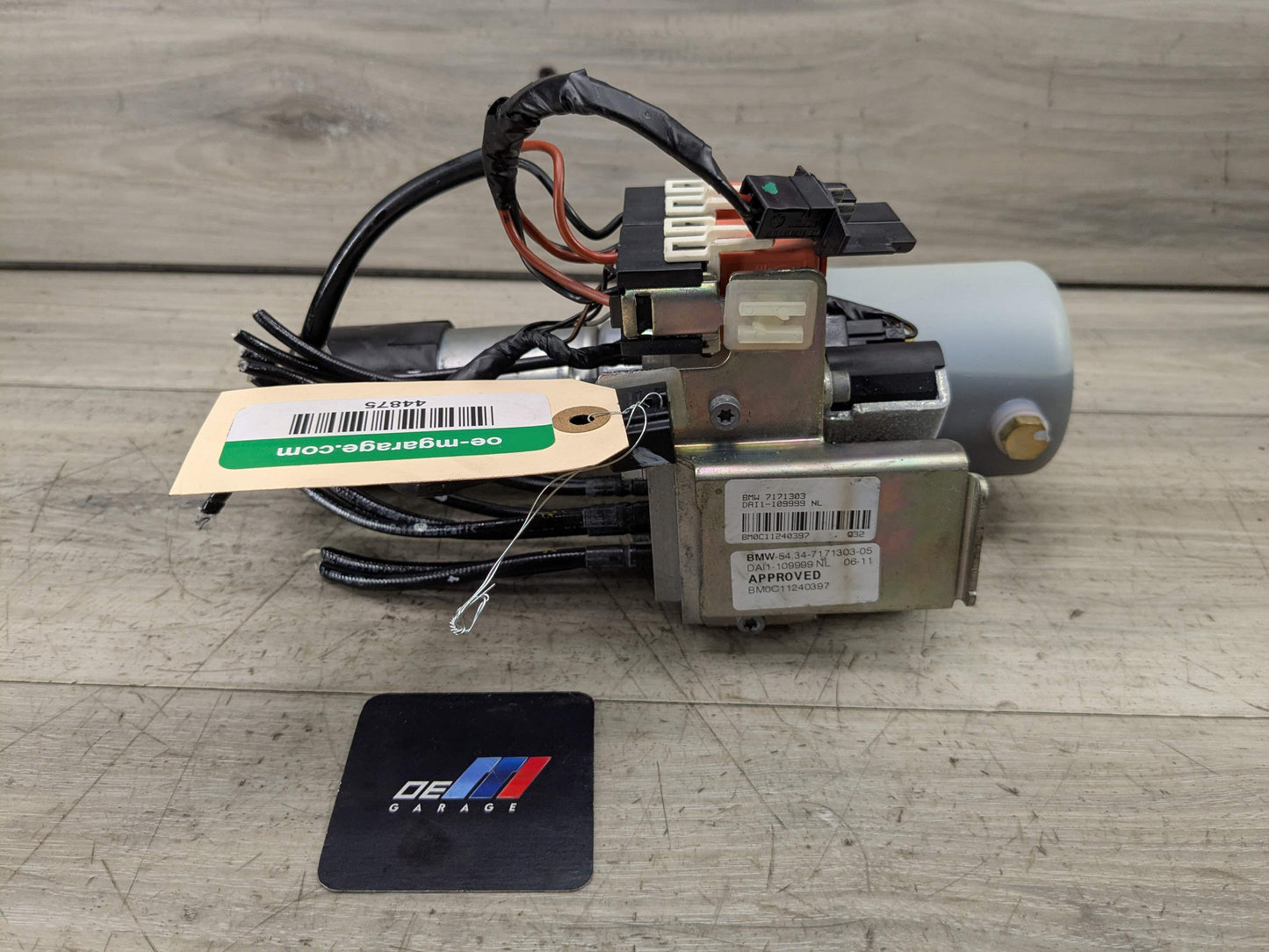 08-13 OEM BMW E88 128 135 Convertible Hardtop Roof Pump Hydraulic Motor Unit