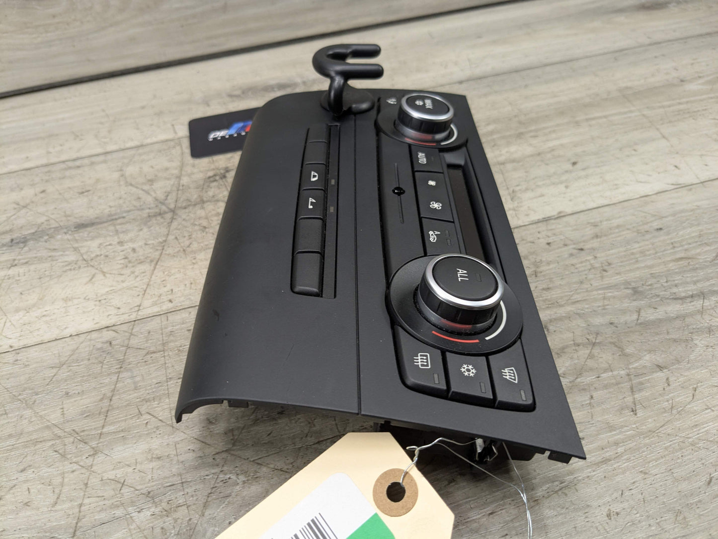 06-13 OEM BMW E82 E88 E90 E92 E93 328 335 AC Heater Climate Control Switch Panel