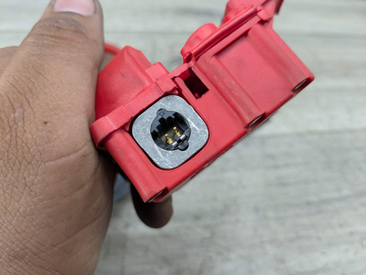OEM BMW E84 E82 E88 E90 E92 335 M3 Battery Plus Pole Terminal Positive Red Cable