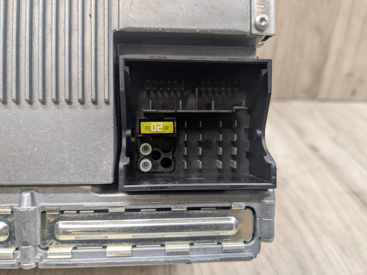 06-08 OEM BMW E90 E92 E93 335 M3 CCC Navigation Headunit CD DVD FM Radio Tuner