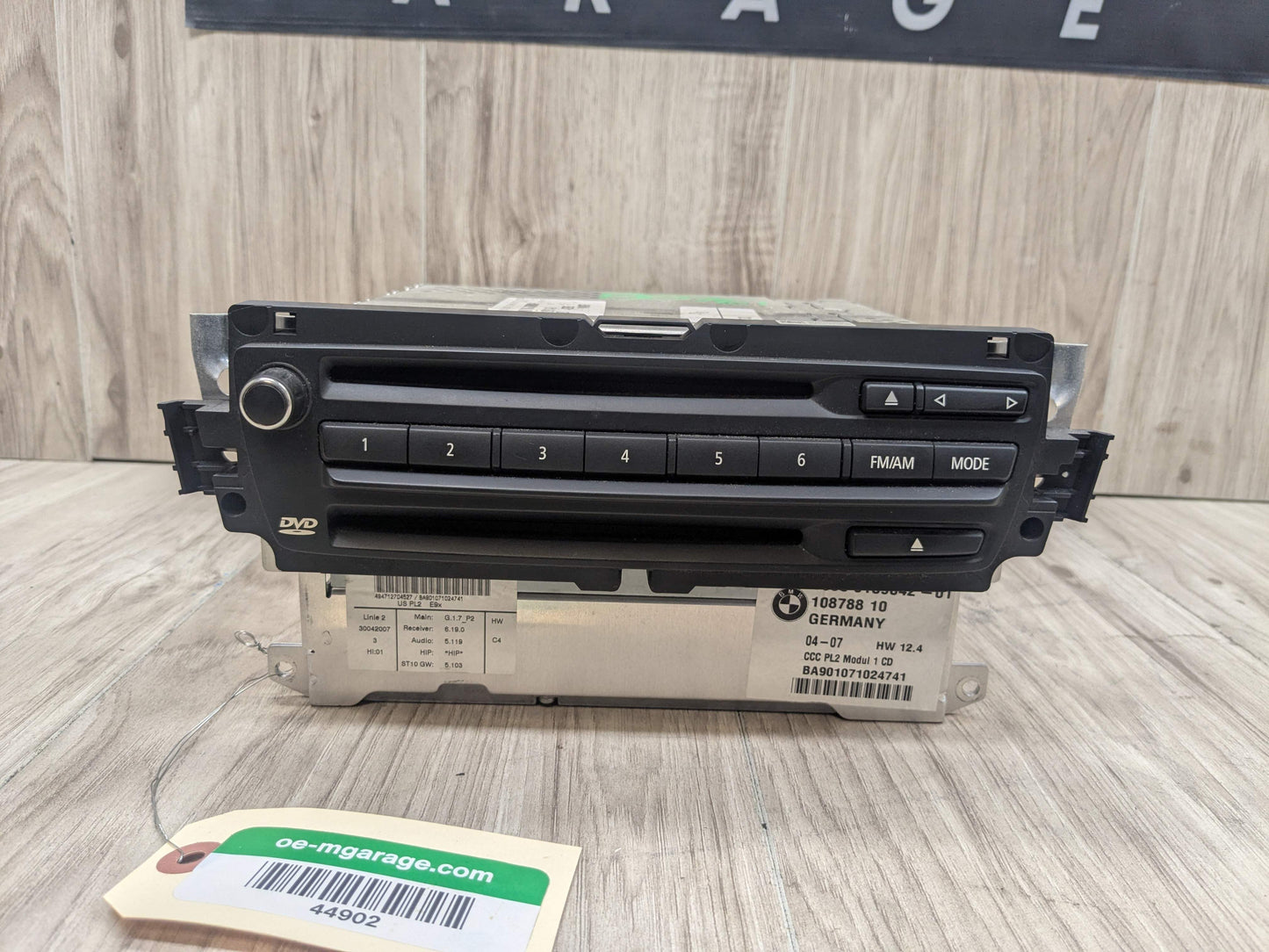 06-08 OEM BMW E90 E92 E93 335 M3 CCC Navigation Headunit CD DVD FM Radio Tuner