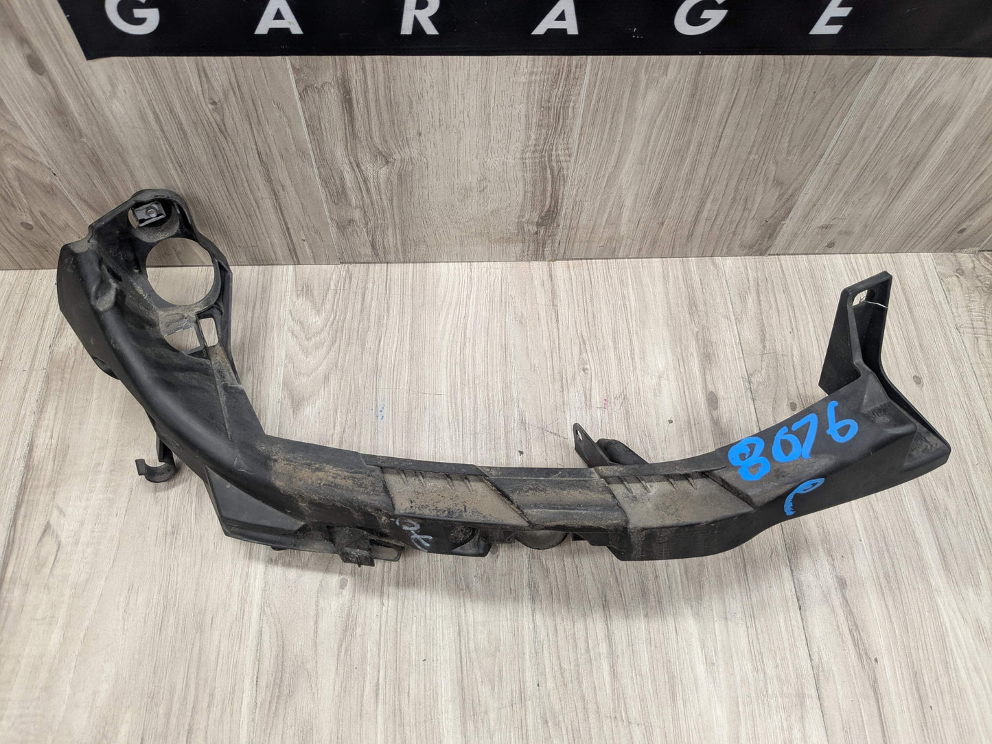 07-10 OEM BMW E92 E93 328 335 Right Passenger Headlight Bracket Carrier Mount