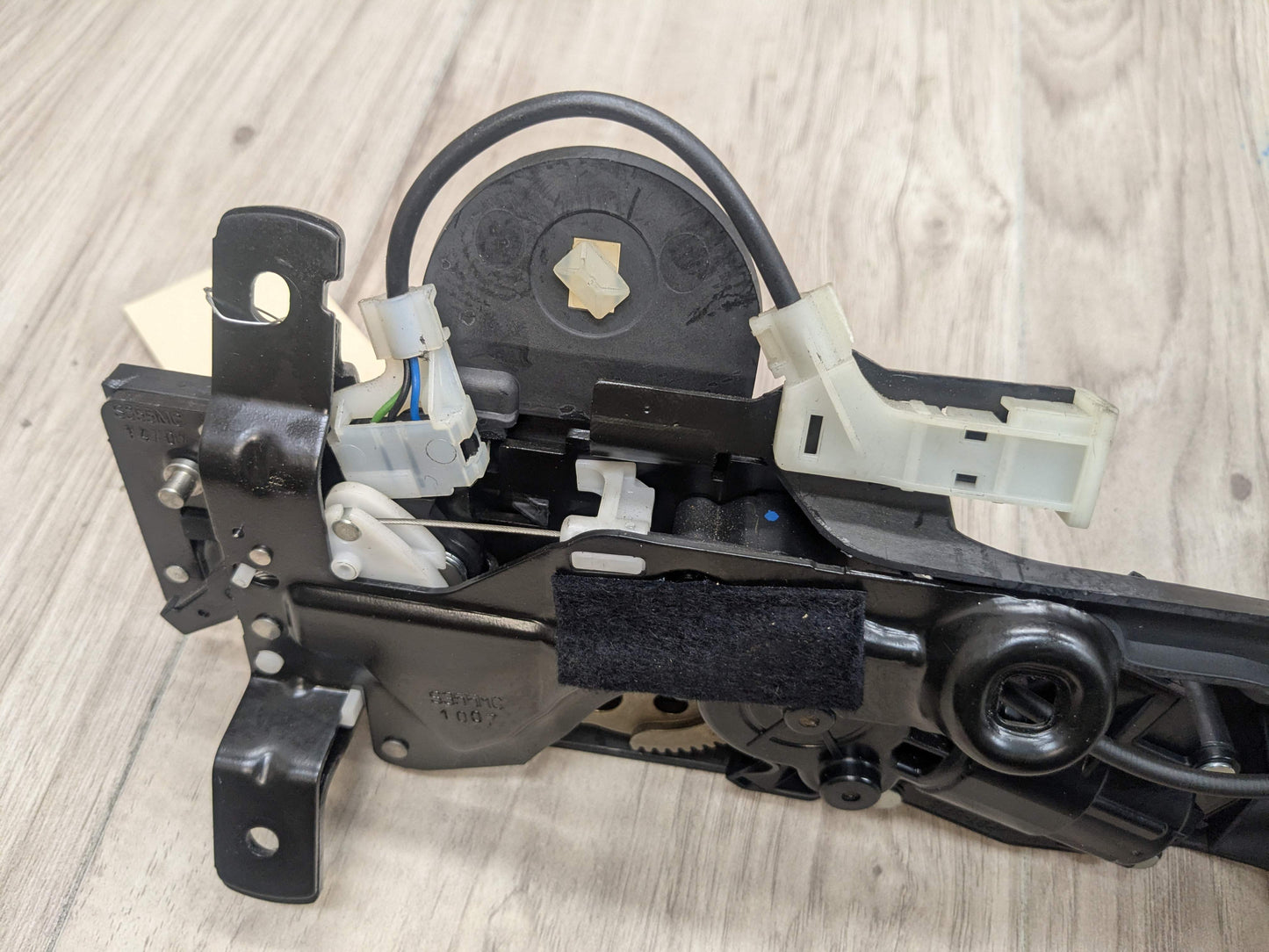 OEM BMW E93 F33 F83 M4 Convertible Trunk Lid Lock Latch Mechanism Assembly