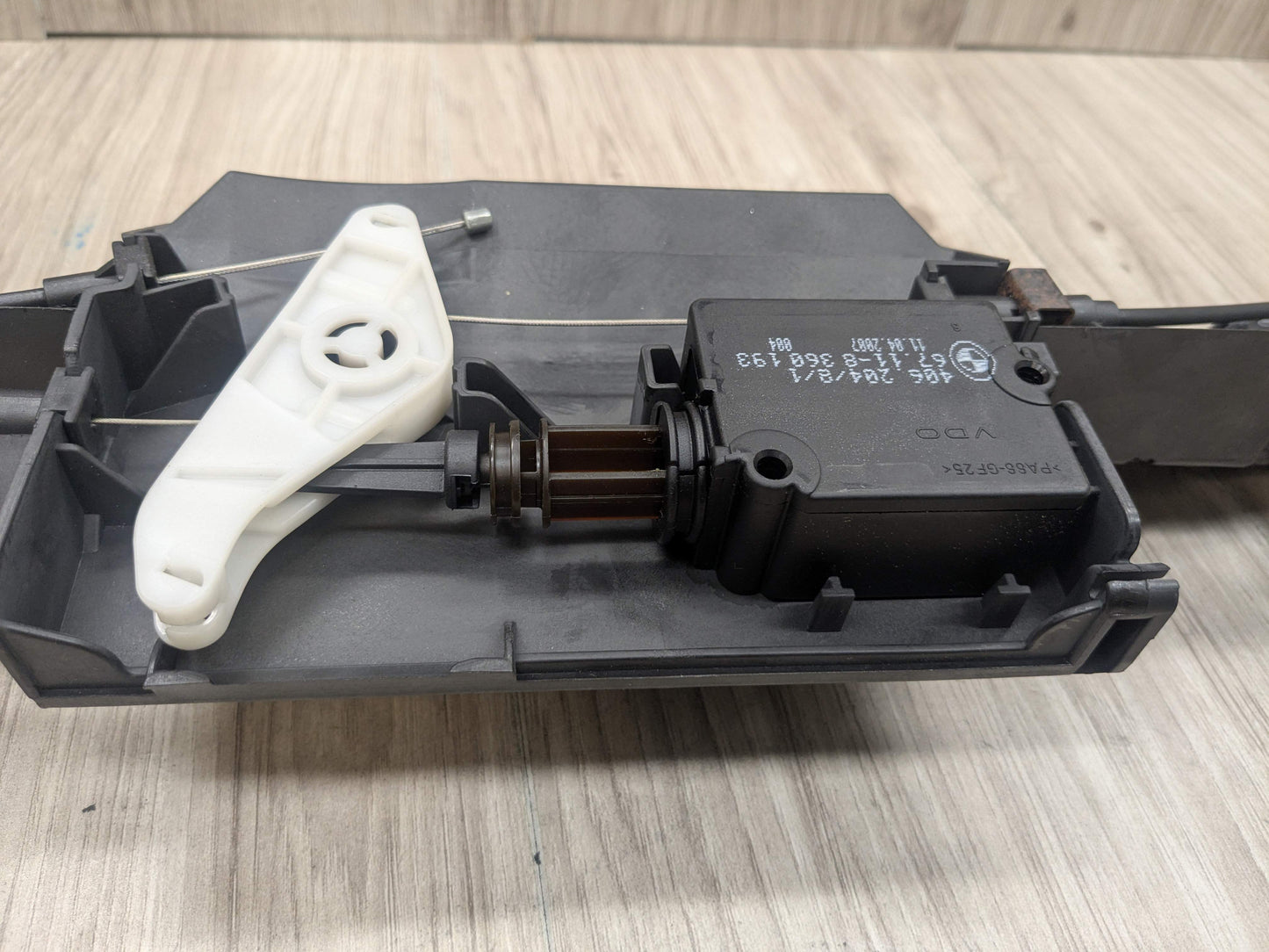 OEM BMW E93 F33 F83 M4 Convertible Trunk Lid Lock Latch Mechanism Assembly