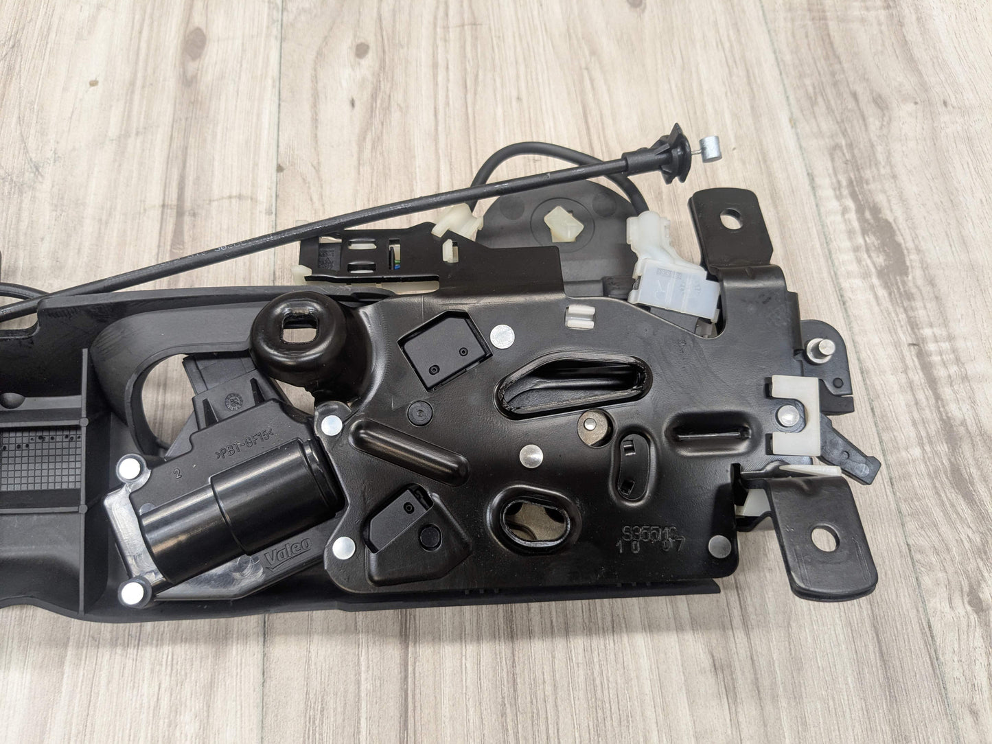 OEM BMW E93 F33 F83 M4 Convertible Trunk Lid Lock Latch Mechanism Assembly