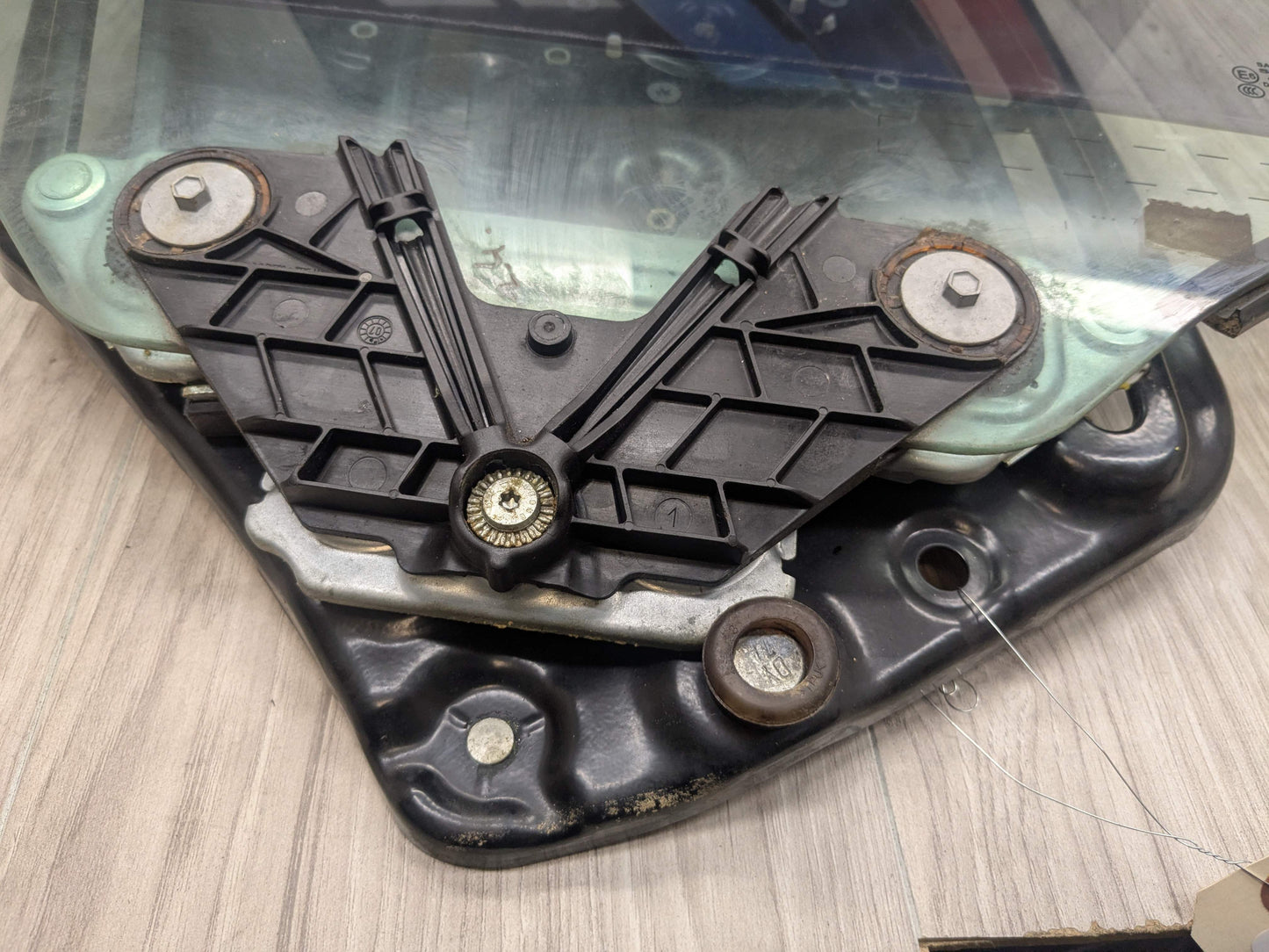 OEM BMW E93 328 335 M3 Convertible Rear Right Passenger Window Regulator Glass