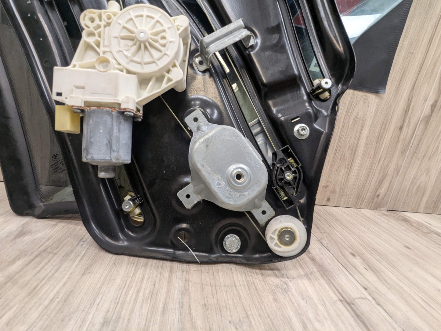 OEM BMW E93 328 335 M3 Convertible Rear Right Passenger Window Regulator Glass