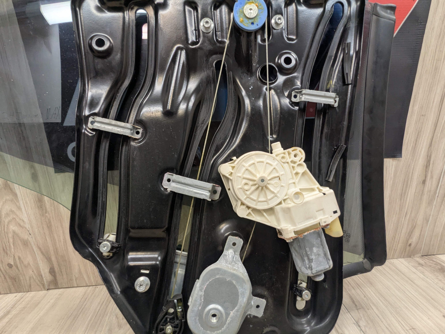 07-13 OEM BMW E93 328 335 M3 Convertible Rear Left Driver Window Regulator Glass