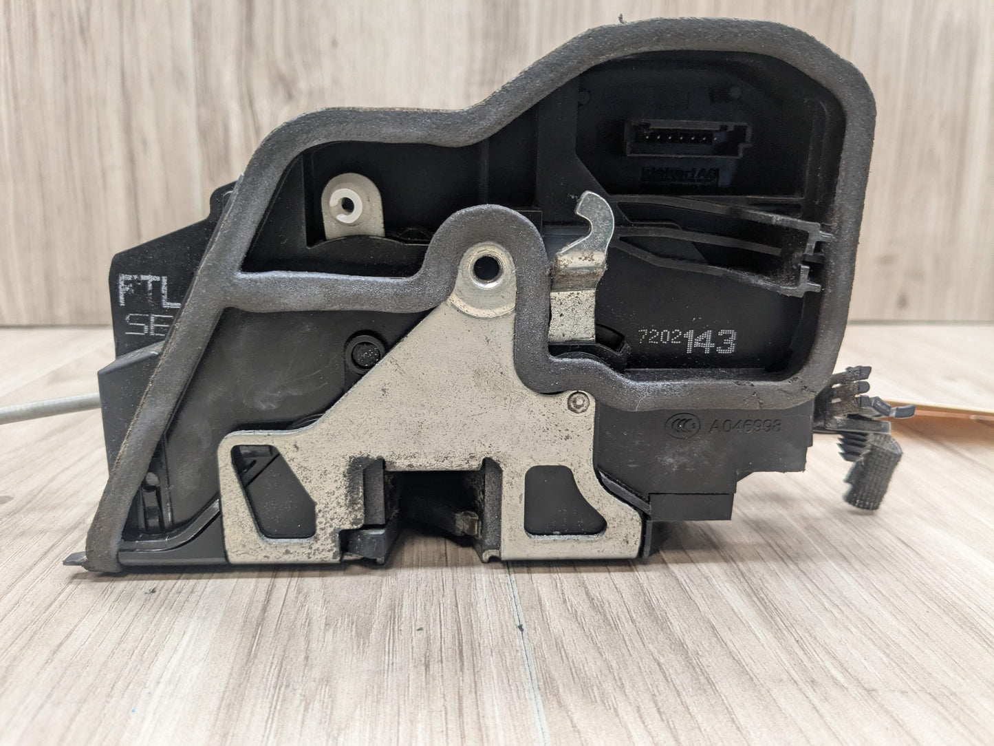 OEM BMW E70 E82 E90 F02 F10 F30 F80 FRONT LEFT DRIVER Door Lock Latch Actuator