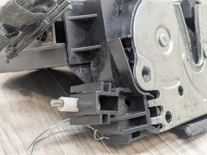 OEM BMW E82 E90 F23 F30 F32 E60 F01 M4 X6 REAR RIGHT Door Lock Latch Actuator