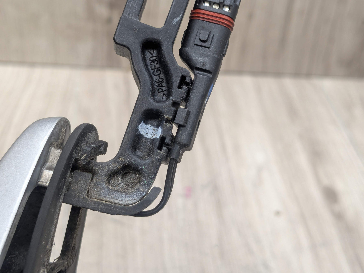 07-13 OEM BMW E92 E93 328 335 M3 Left Driver Door Handle COMFORT ACCESS Silver