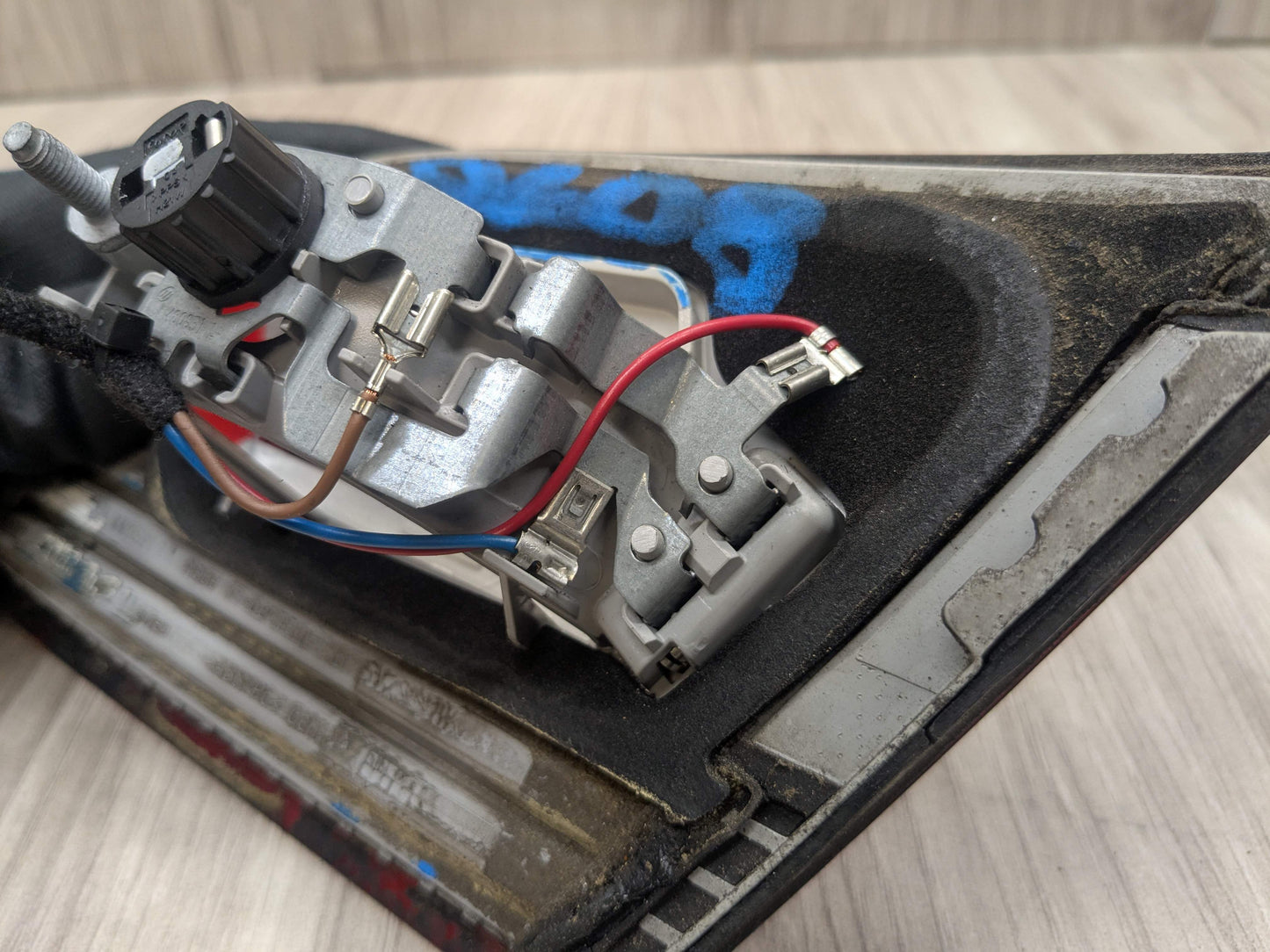 07-10 OEM BMW E93 328 335 M3 CONVERTIBLE Rear Left Driver Inner Trunk Tail Light