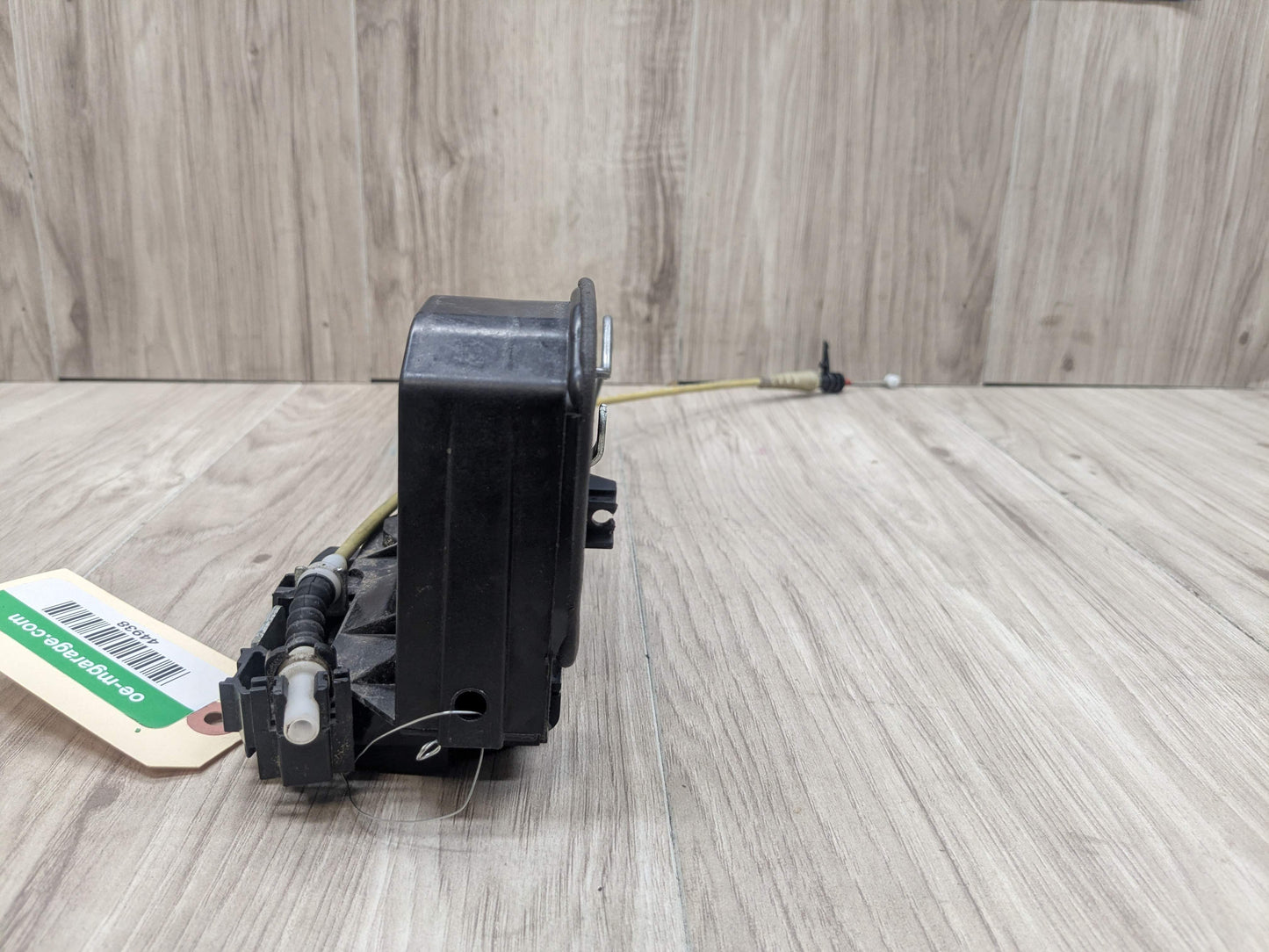 11-18 OEM BMW E70 E71 E72 X5 X6 Right Passenger Door Actuator Latch Lock
