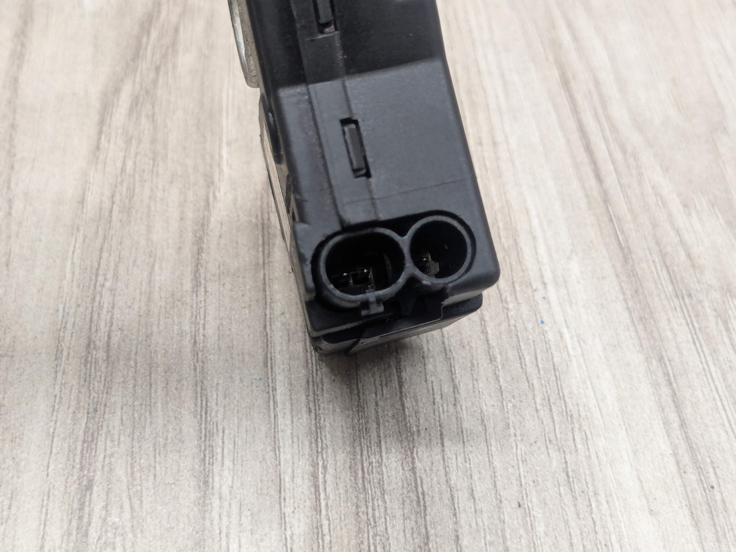 10-18 OEM BMW F01 F06 F07 F10 F12 F13 Negative Cable Terminal IBS Sensor Black