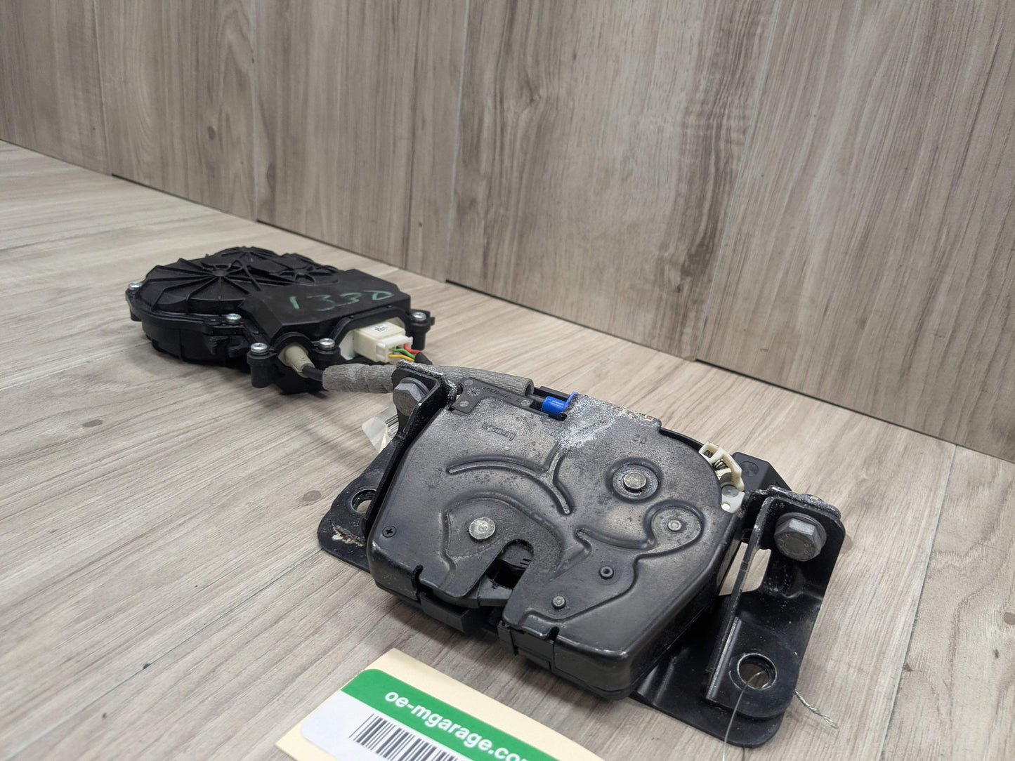 11-17 OEM BMW F25 X3 Trunk Liftgate Hatchback Power Lock Latch Actuator