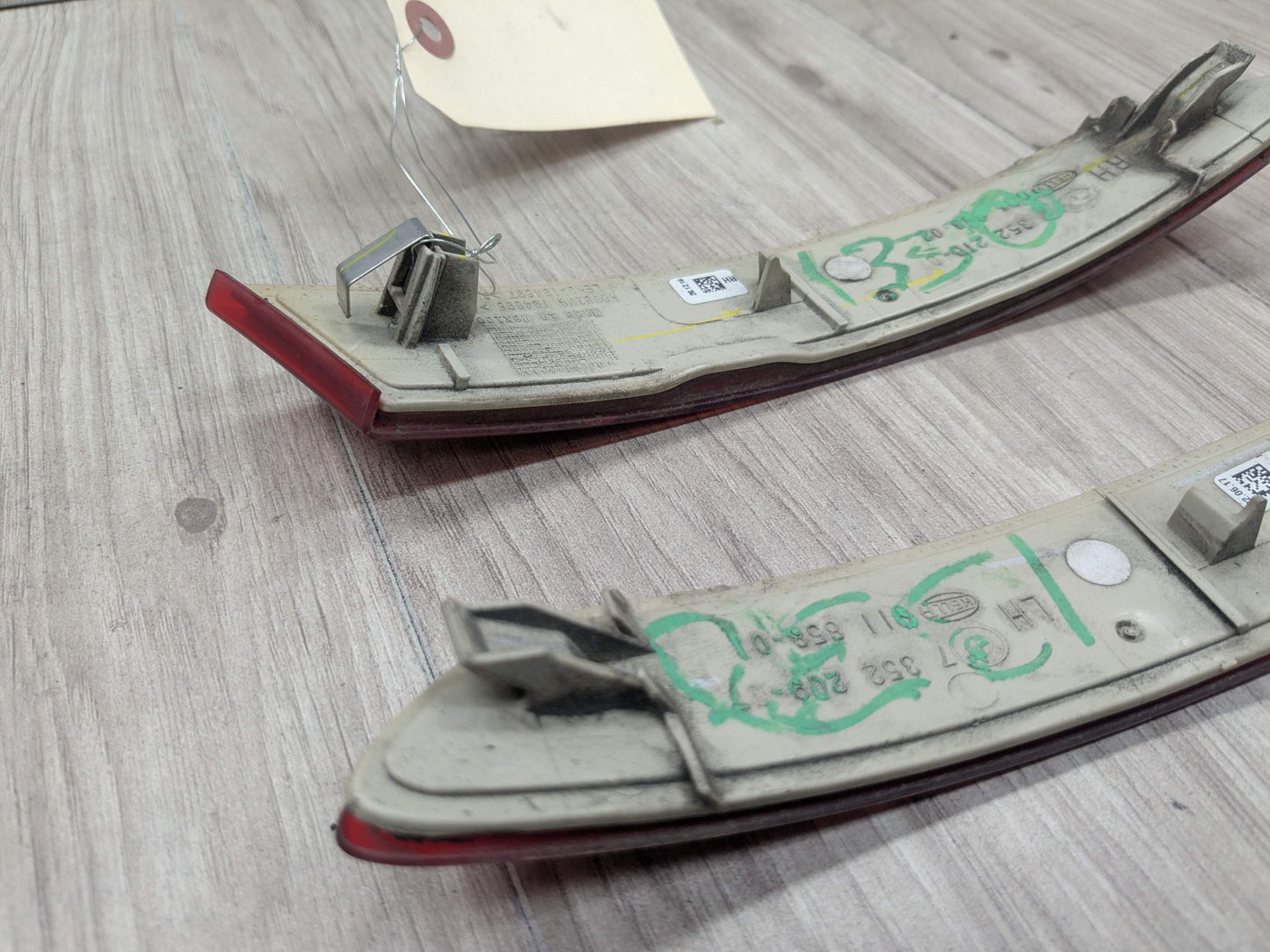 11-17 OEM BMW F25 X3 Rear Bumper Left Right Side Reflector Marker Light PAIR