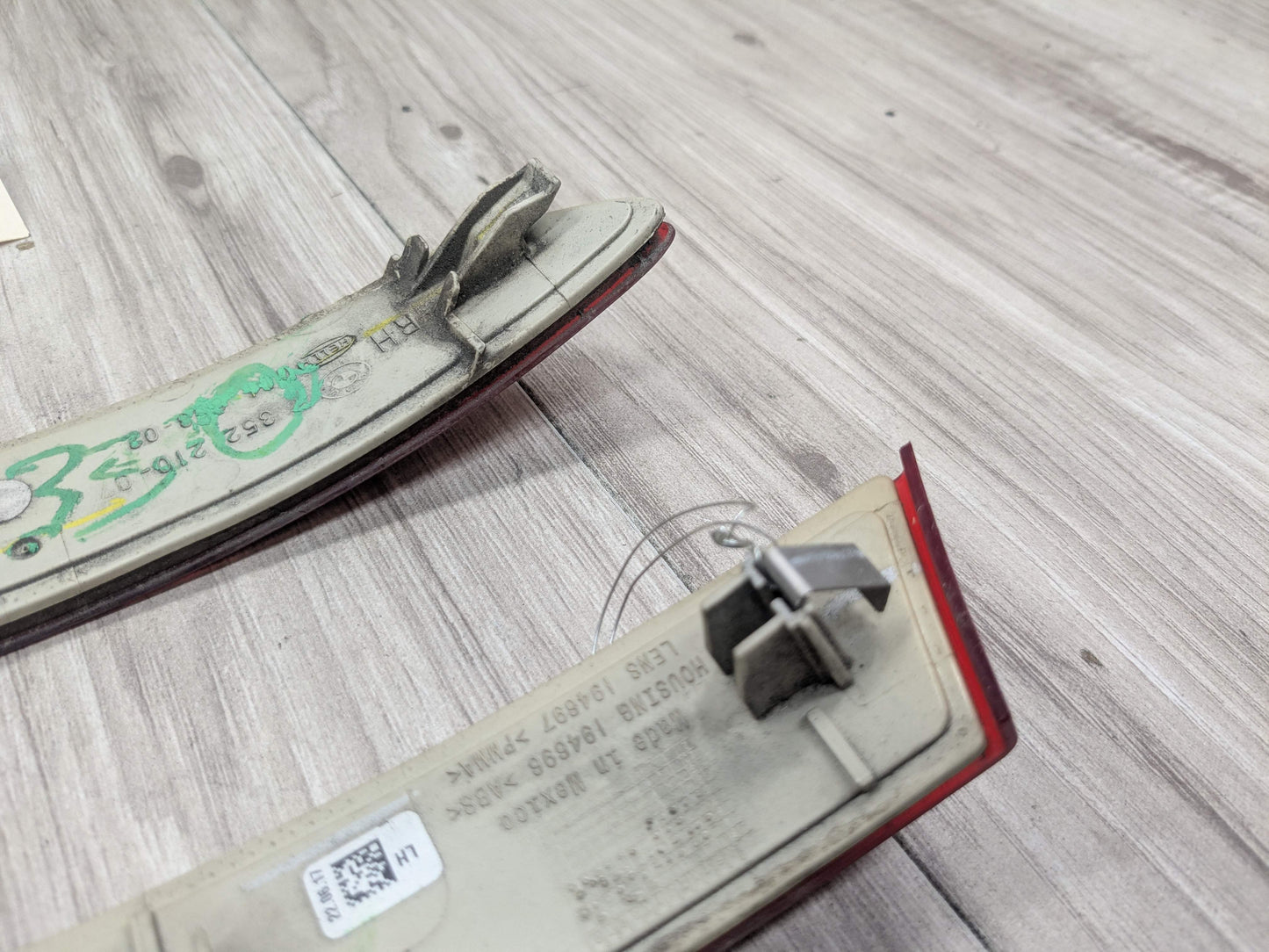 11-17 OEM BMW F25 X3 Rear Bumper Left Right Side Reflector Marker Light PAIR