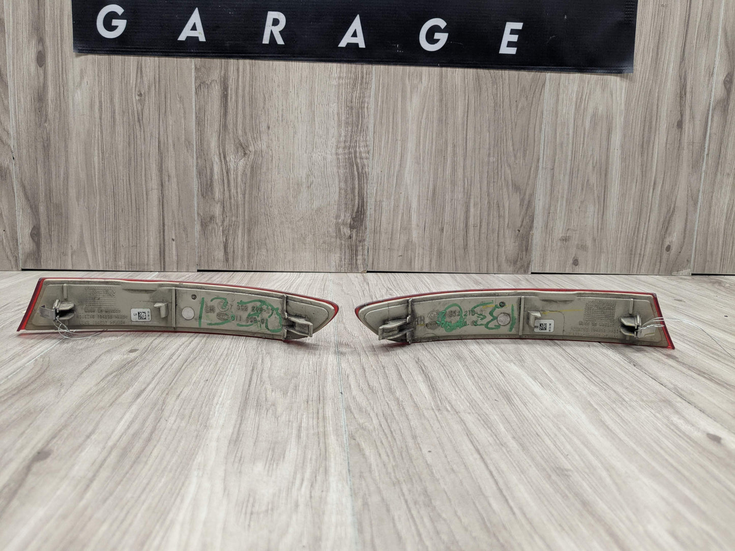 11-17 OEM BMW F25 X3 Rear Bumper Left Right Side Reflector Marker Light PAIR