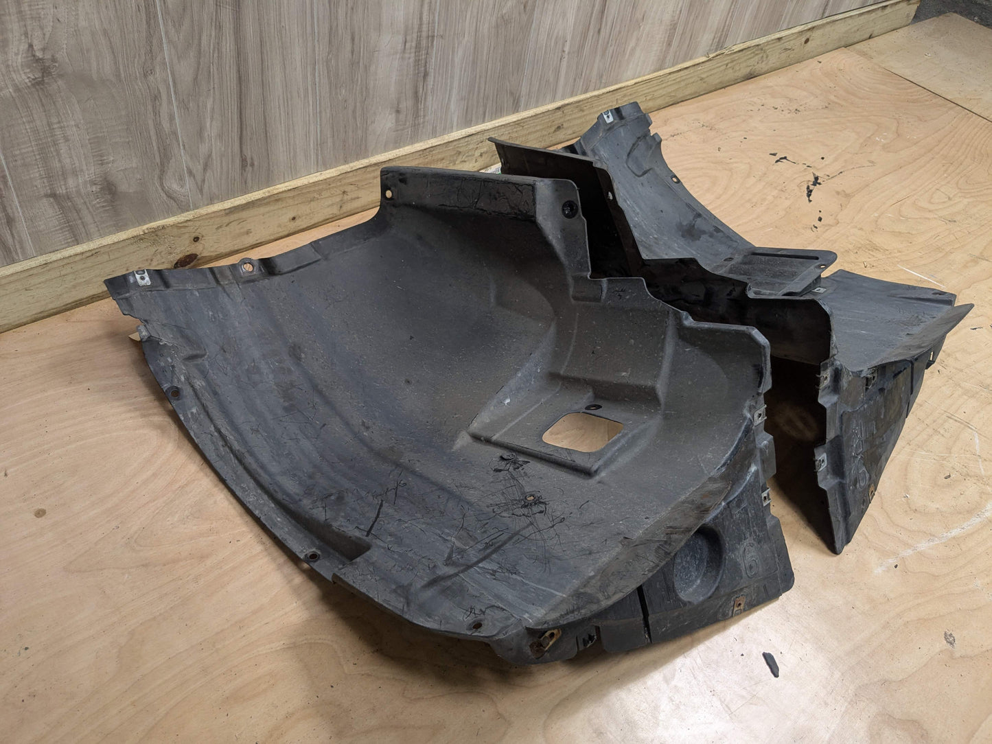 07-13 OEM BMW E92 E93 328 335 Left Right Fender Liner Wheel Splash Shield SET