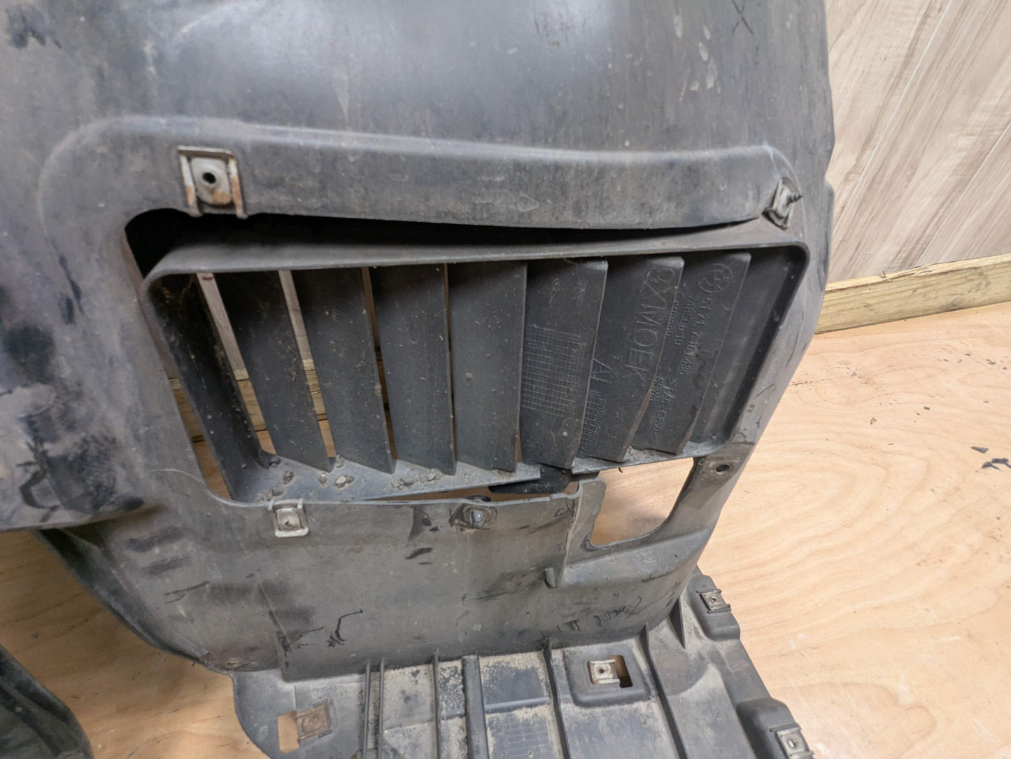 07-13 OEM BMW E92 E93 328 335 Left Right Fender Liner Wheel Splash Shield SET