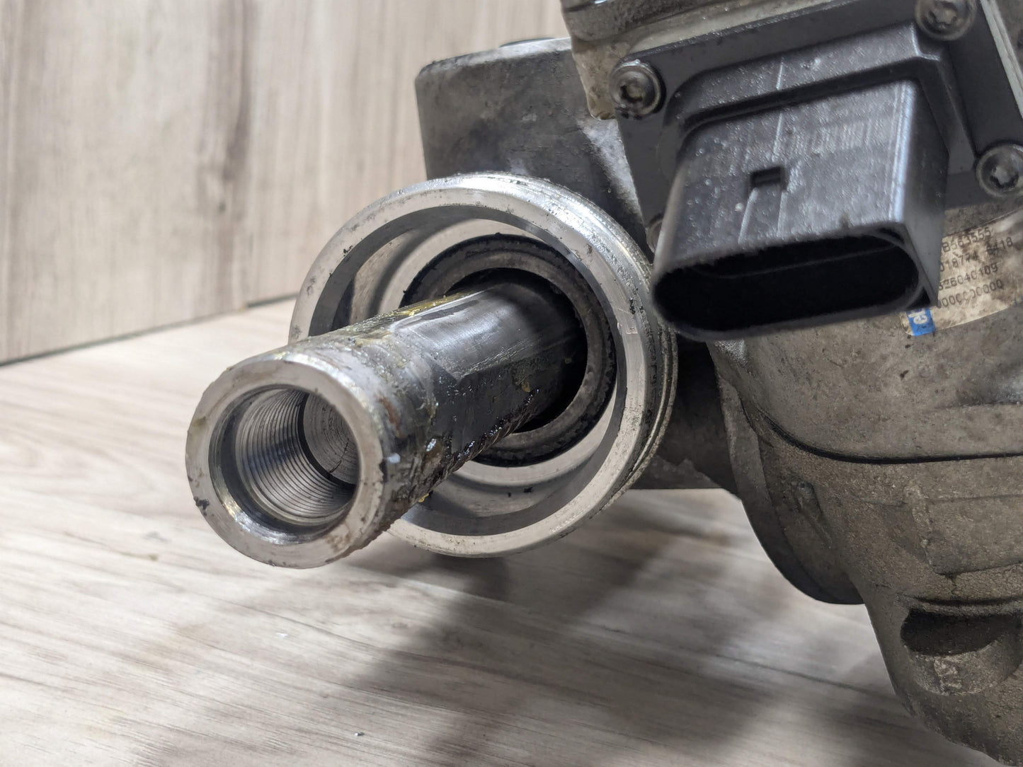 OEM BMW E82 E88 E90 E92 E93 328 335 RWD Power Steering Gear Rack and Pinion L6