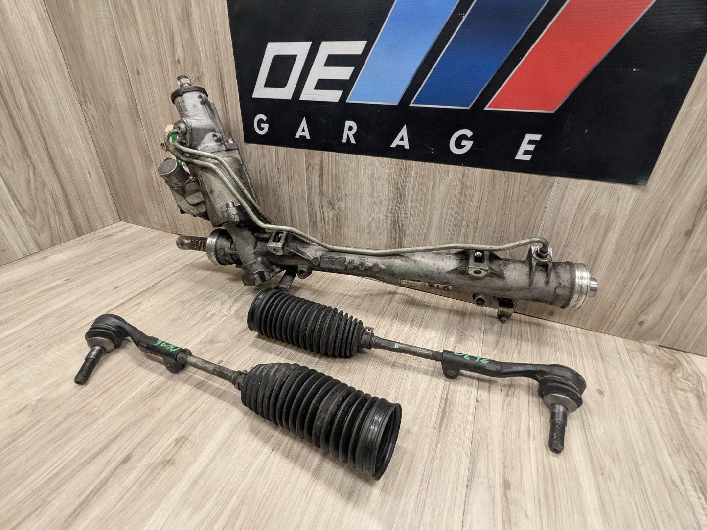 OEM BMW E82 E88 E90 E92 E93 328 335 RWD Power Steering Gear Rack and Pinion L6