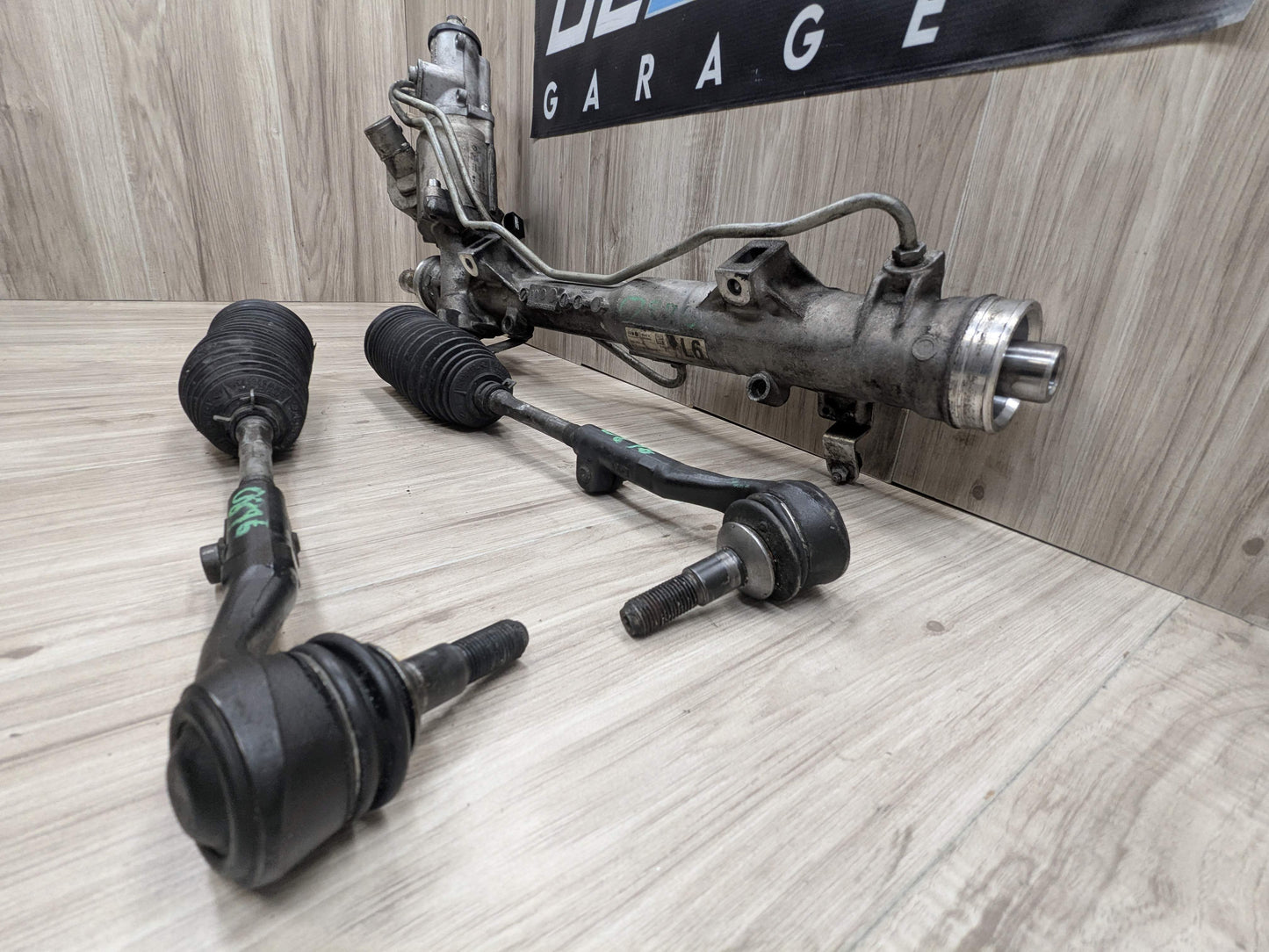 OEM BMW E82 E88 E90 E92 E93 328 335 RWD Power Steering Gear Rack and Pinion L6