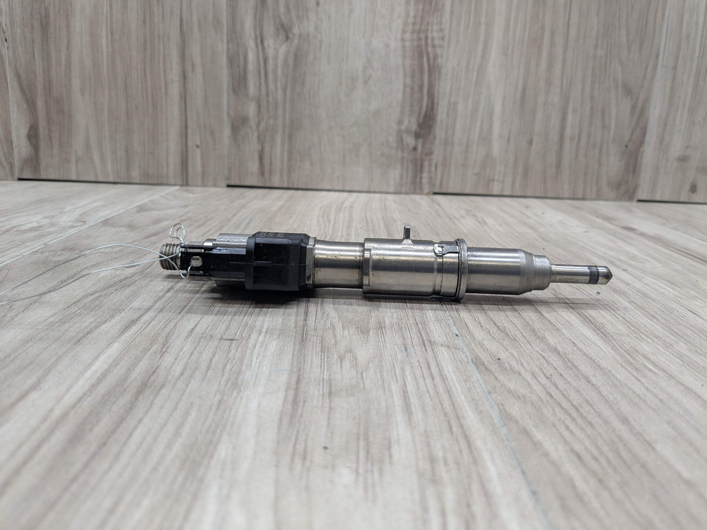 BMW E90 E92 E93 F10 F12 F01 Engine N63 N54 High Pressure Fuel Injector INDEX 02